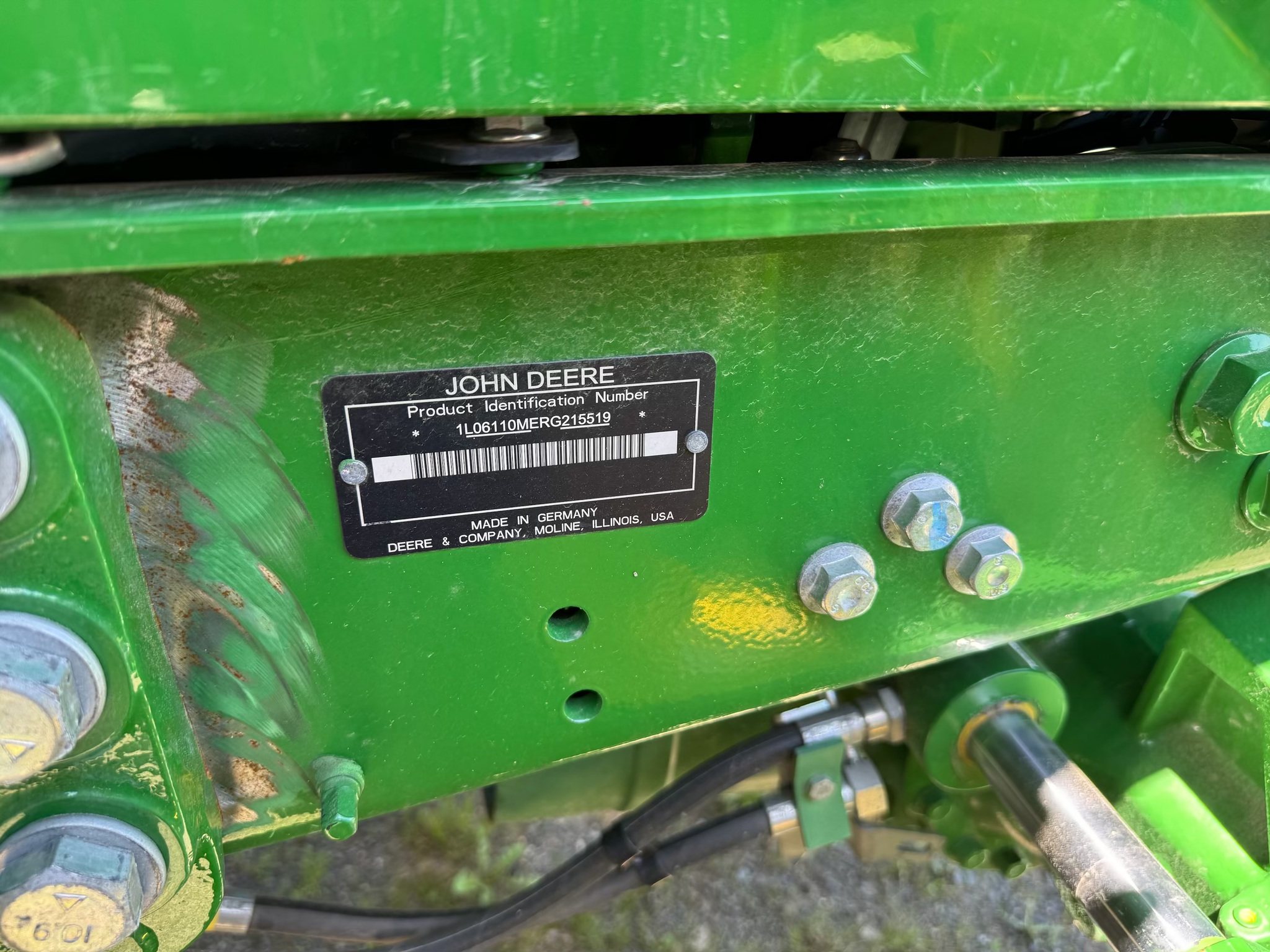 2024 John Deere 6110M Image 15