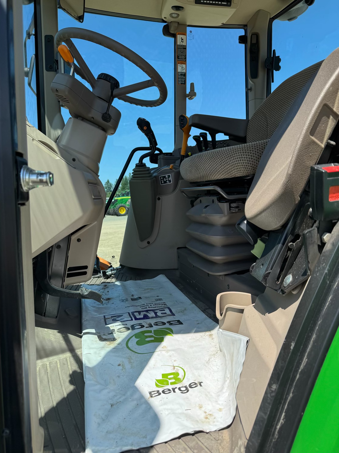 2024 John Deere 6110M Image 16