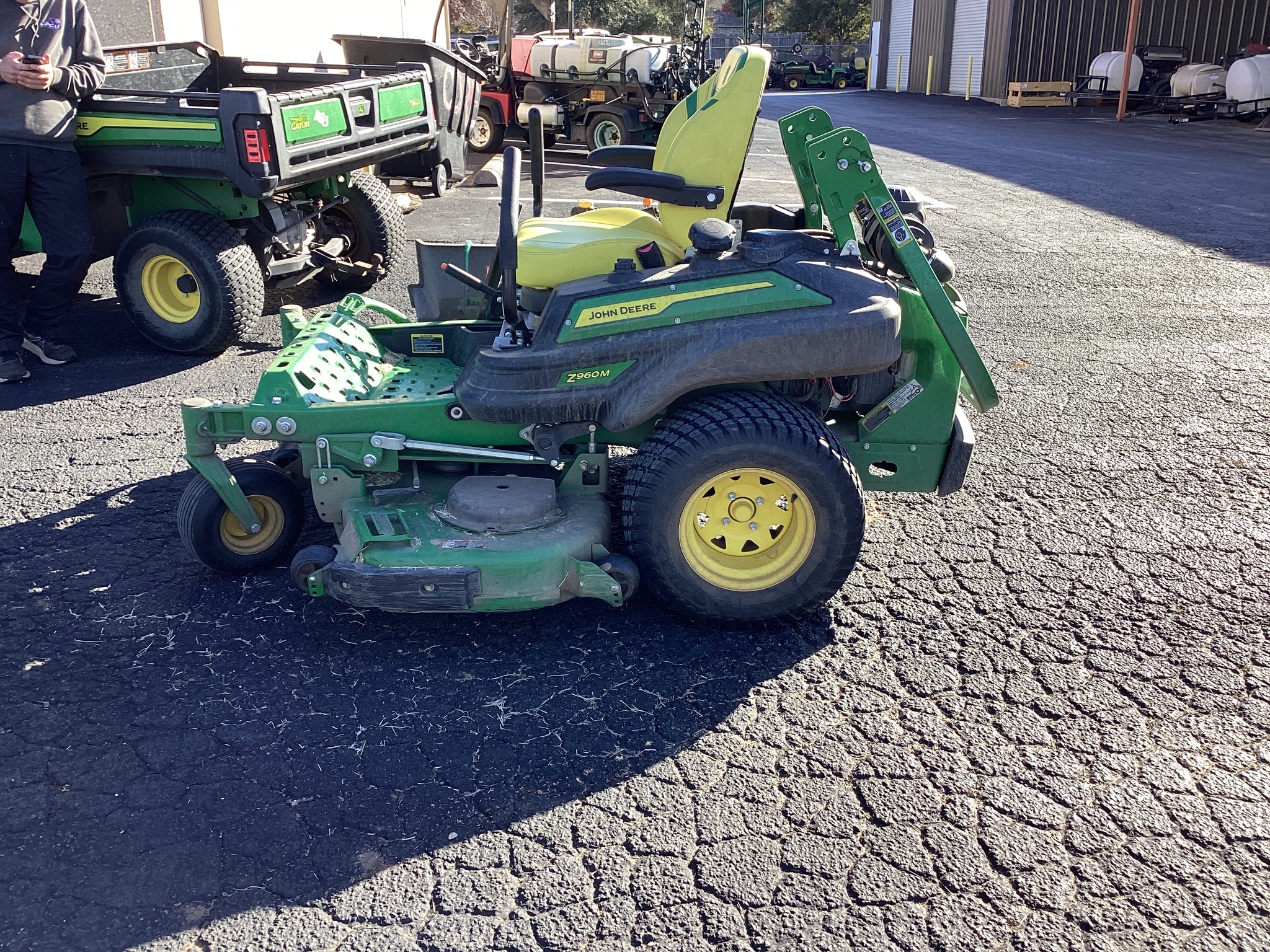 2022 John Deere Z960m Image 1
