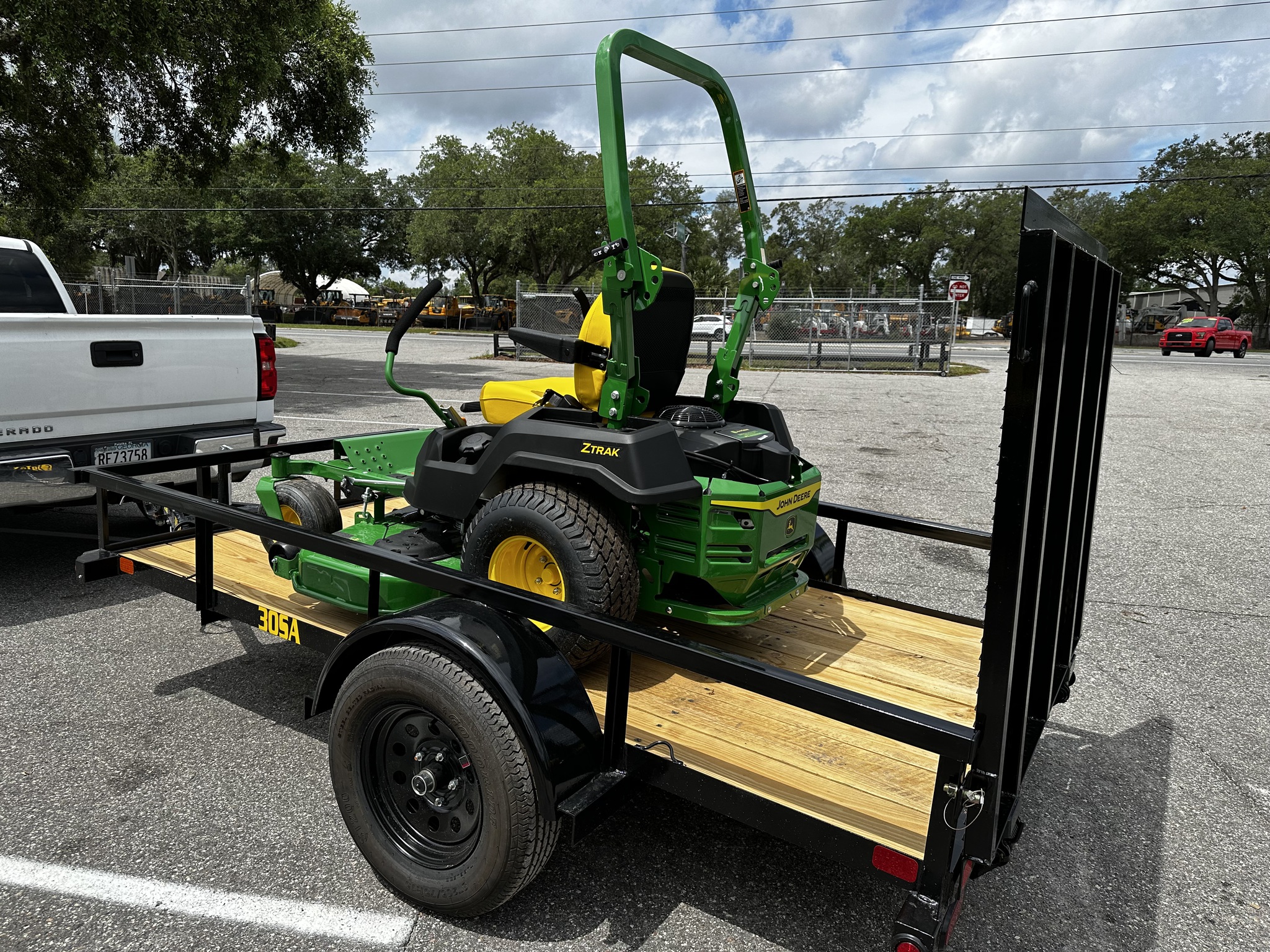 2025 John Deere Z530M Image 3
