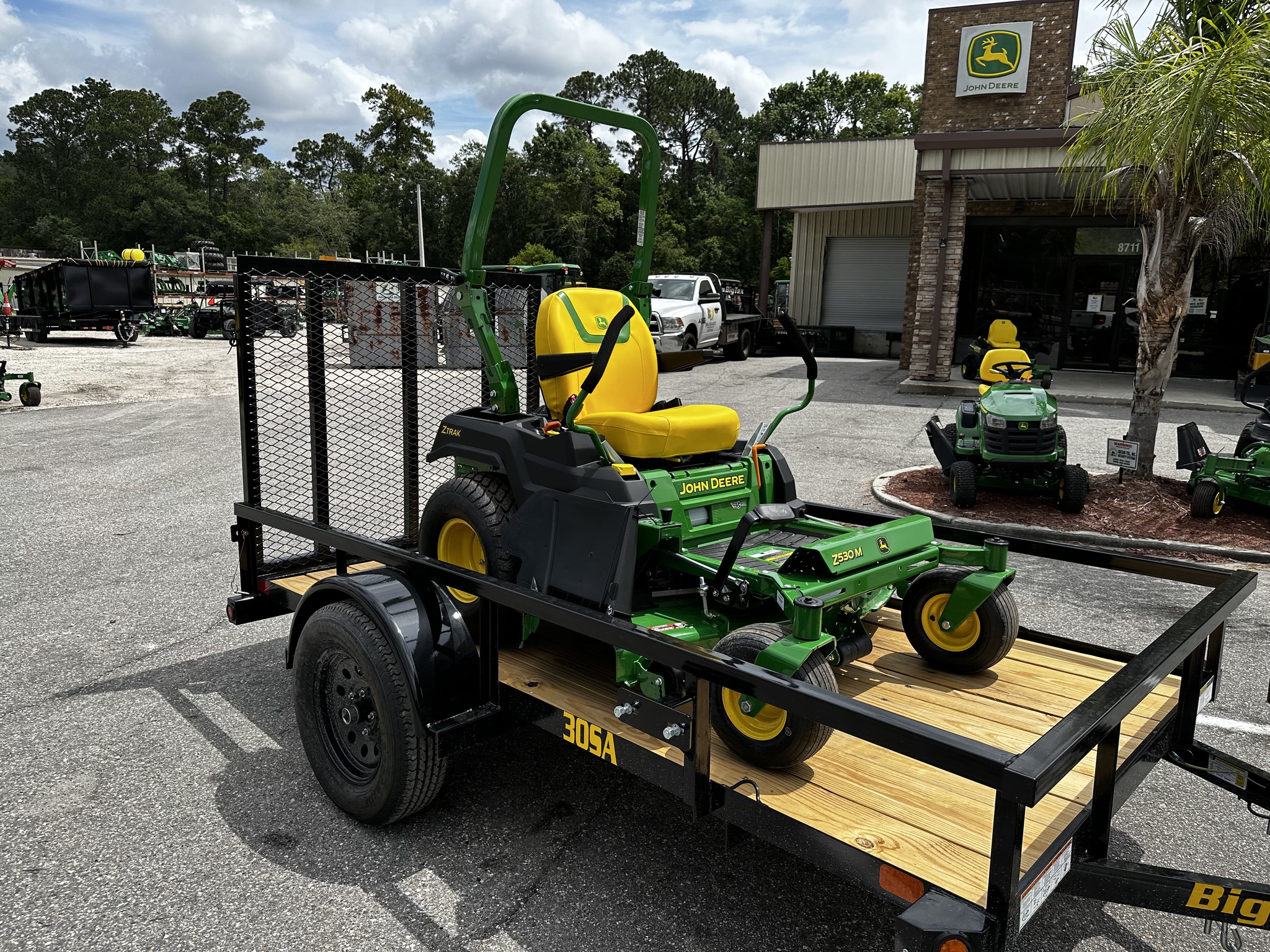 2025 John Deere Z530M Image 5