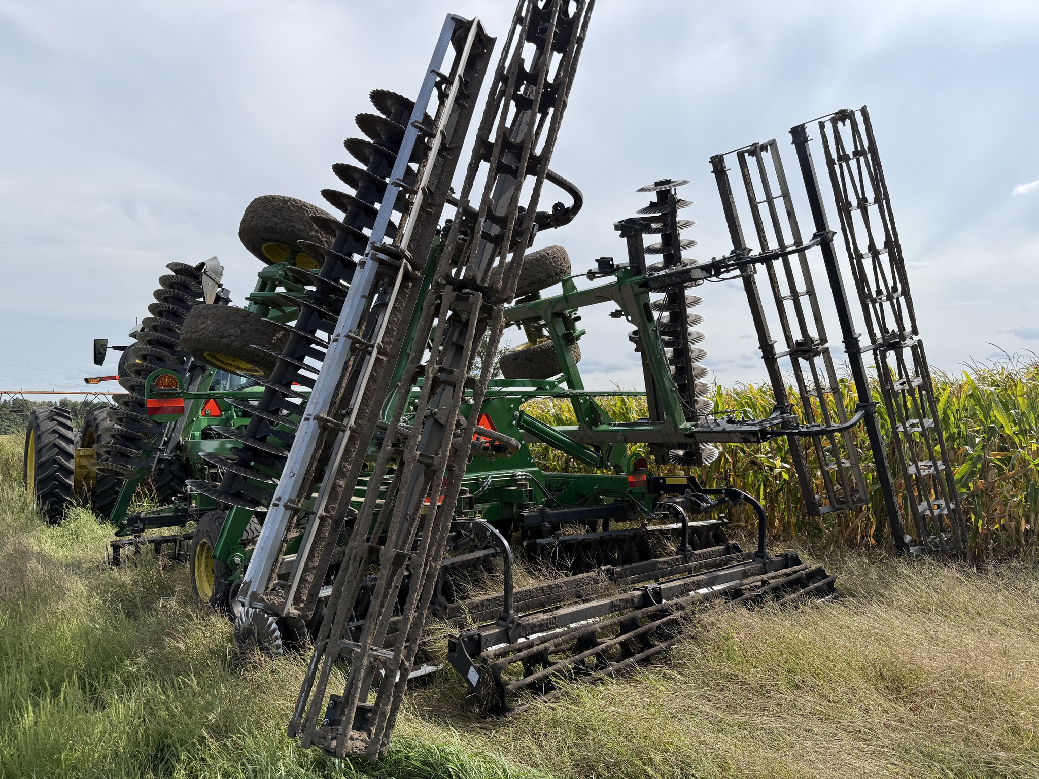 2021 John Deere 2660VT Image 2