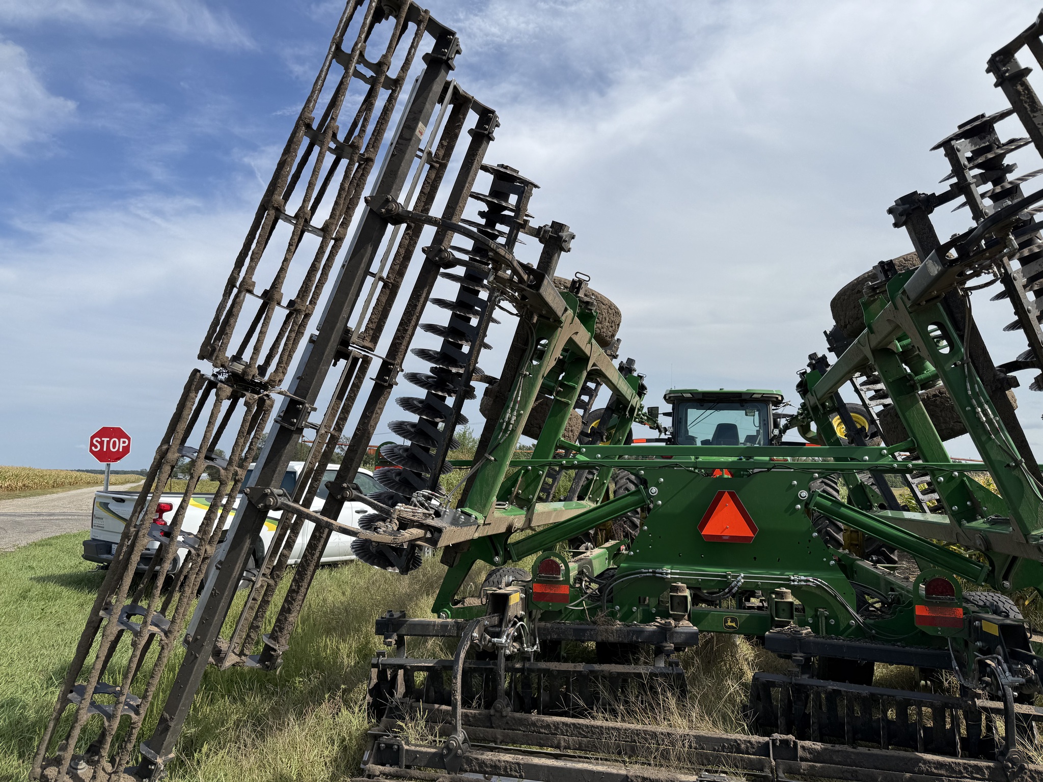 2021 John Deere 2660VT Image 3