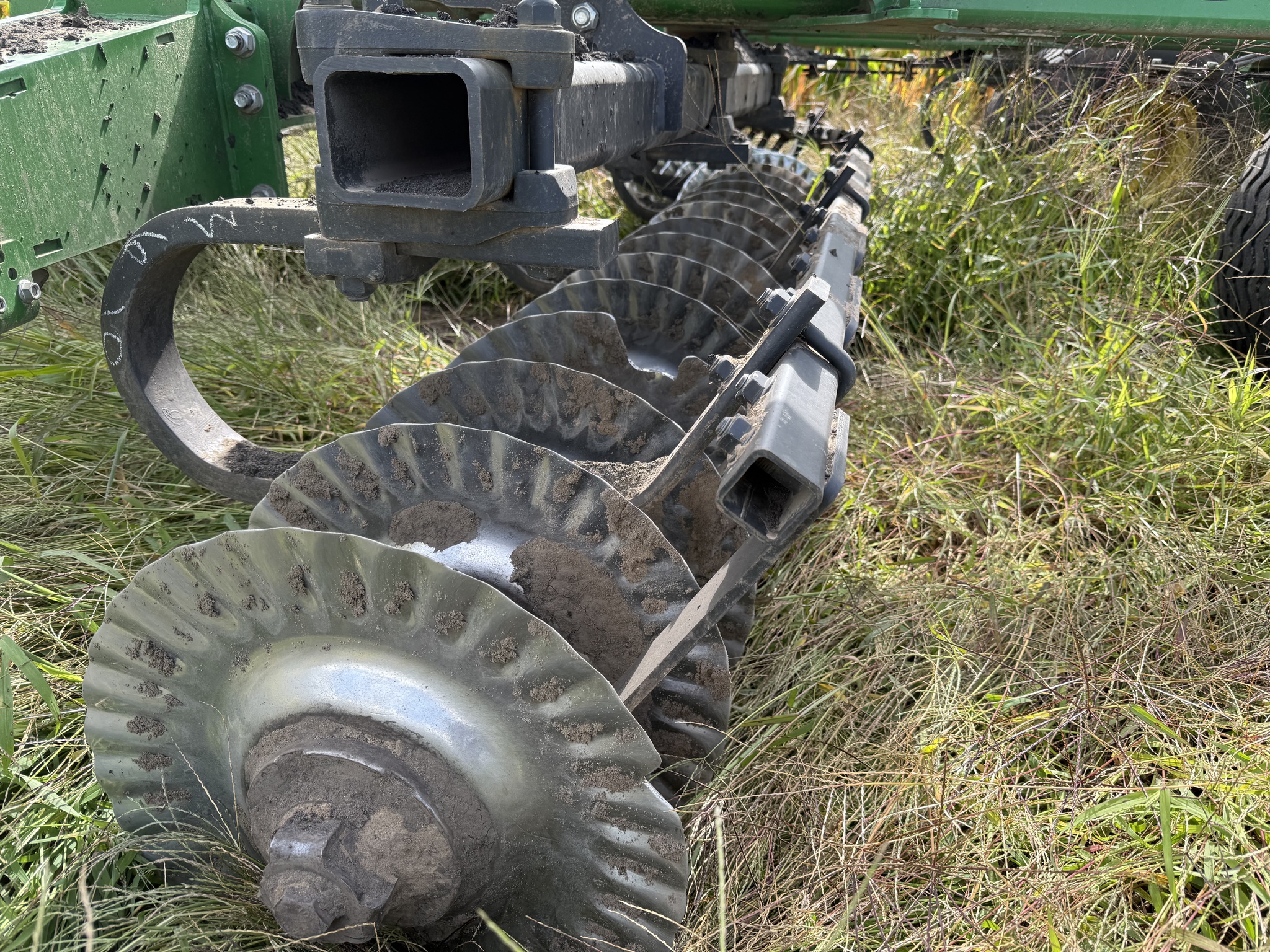 2021 John Deere 2660VT Image 6