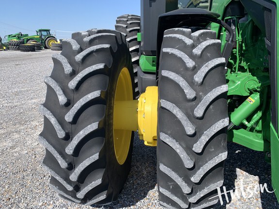 Photo of 2024 John Deere 8R 370