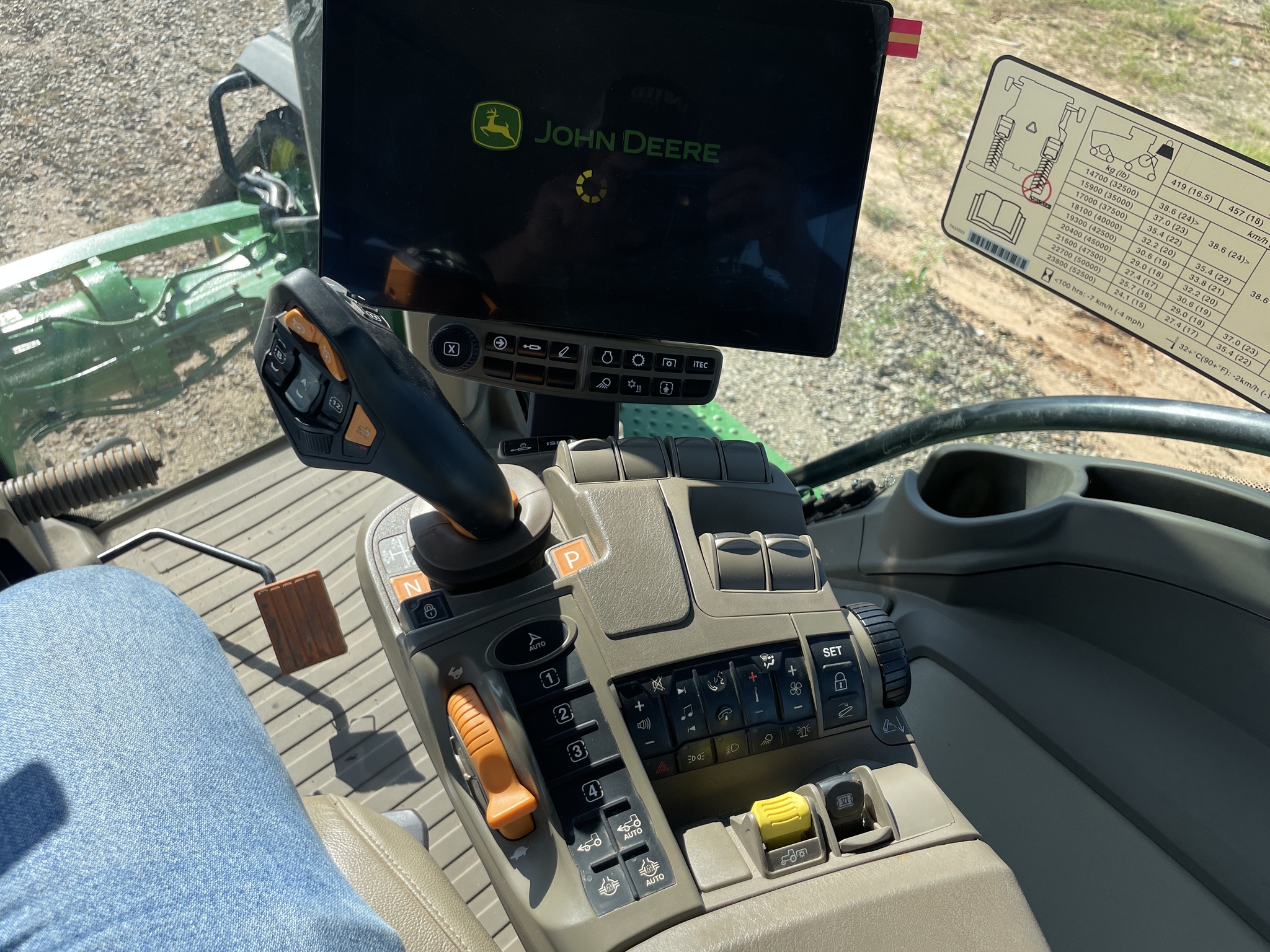 2024 John Deere 8RX 370 Image 10