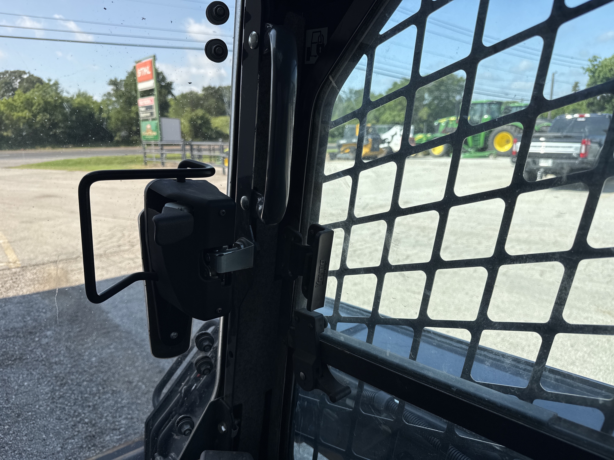 2023 John Deere 325G Image 19
