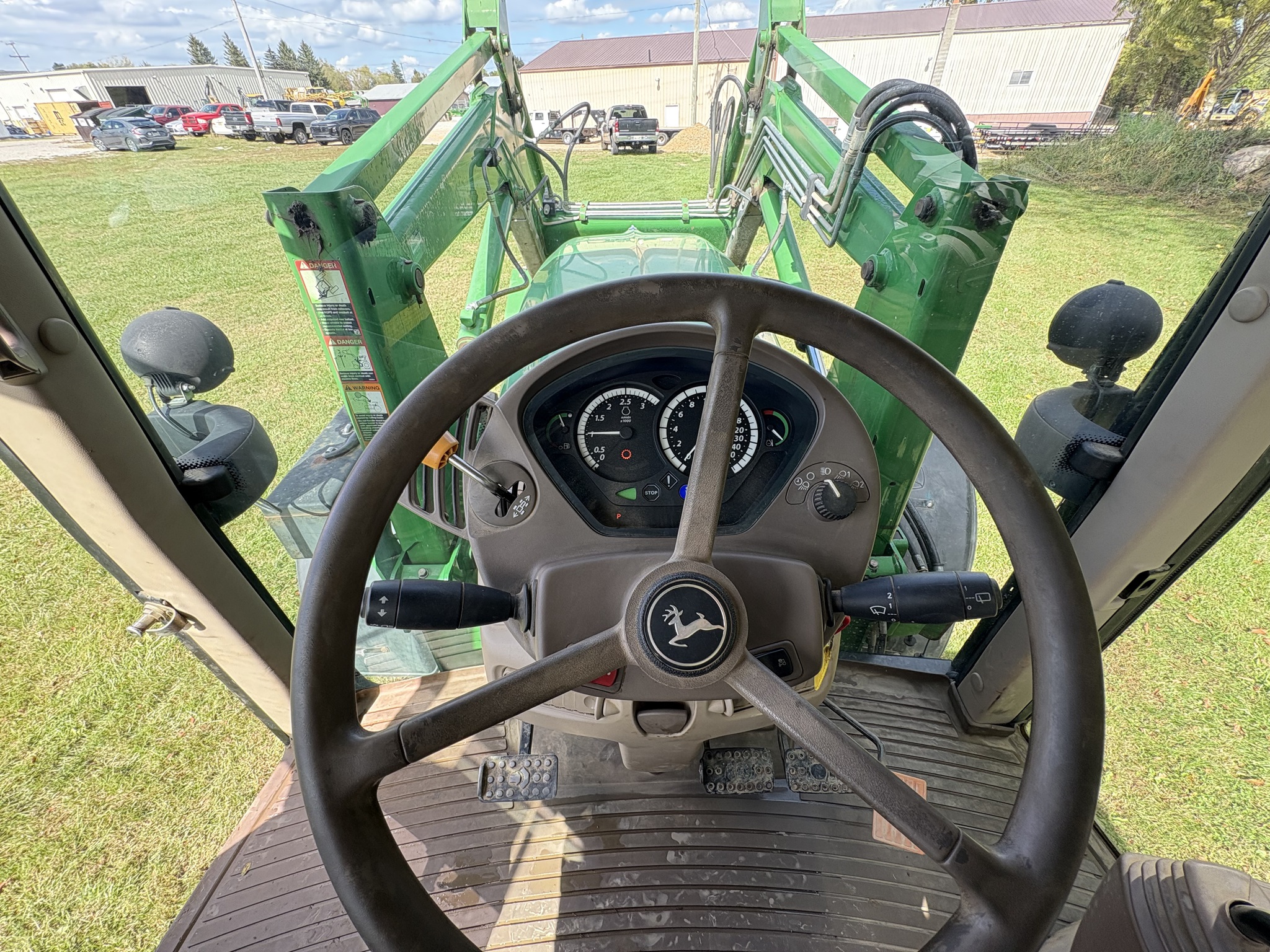 2010 John Deere 7130 Image 11