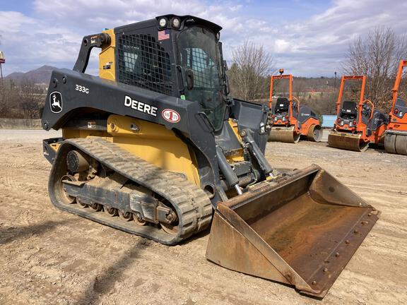 Photo of a 2023 John Deere 333G