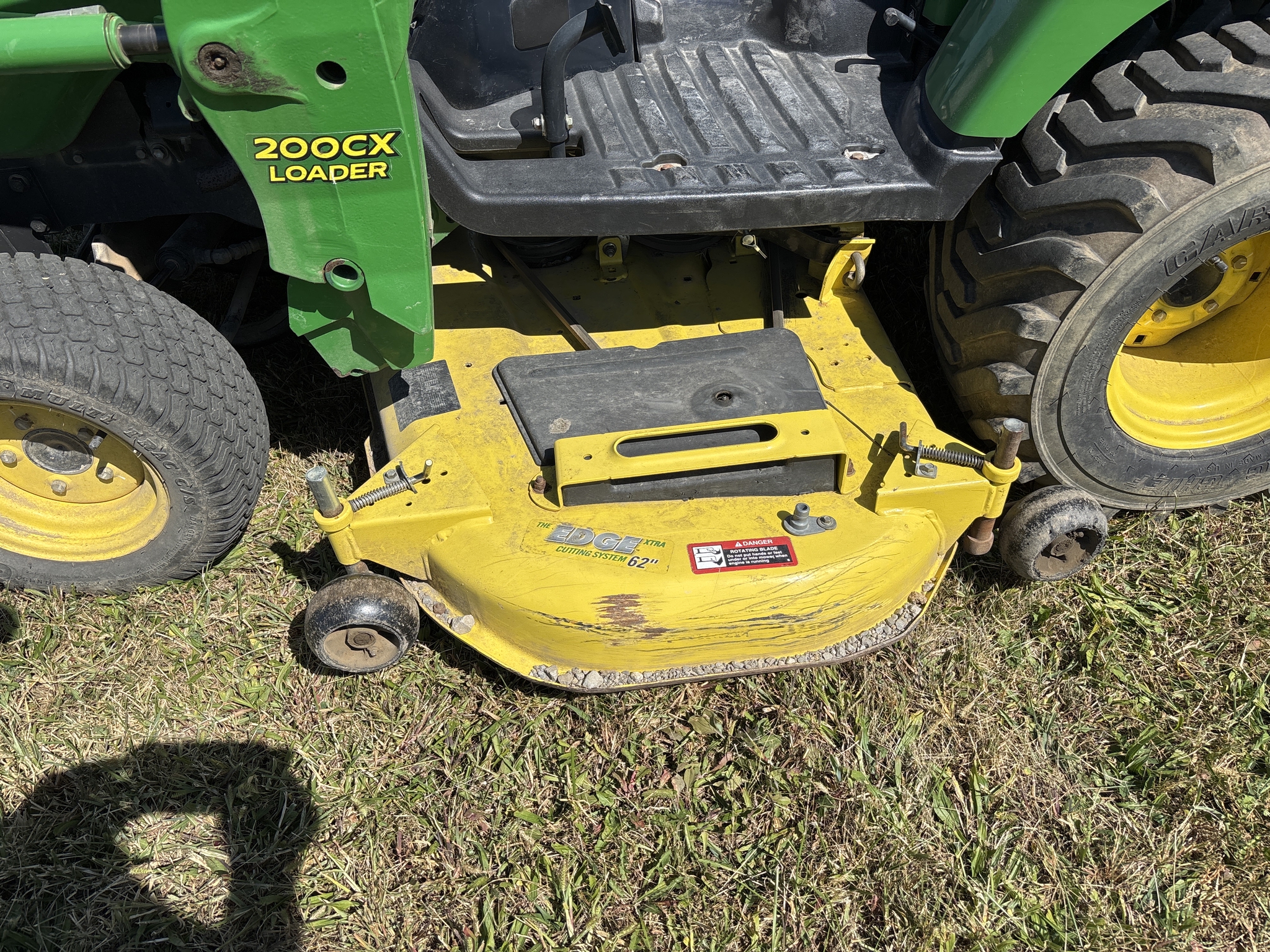 Used 2007 John Deere 2305 Compact Utility Tractors at Koenig Equipment in Urbana, OH - PhotoXL3