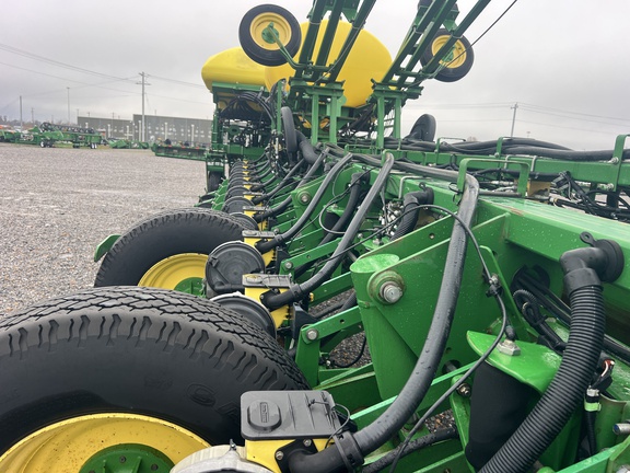Photo of 2014 John Deere 1770NT CCS