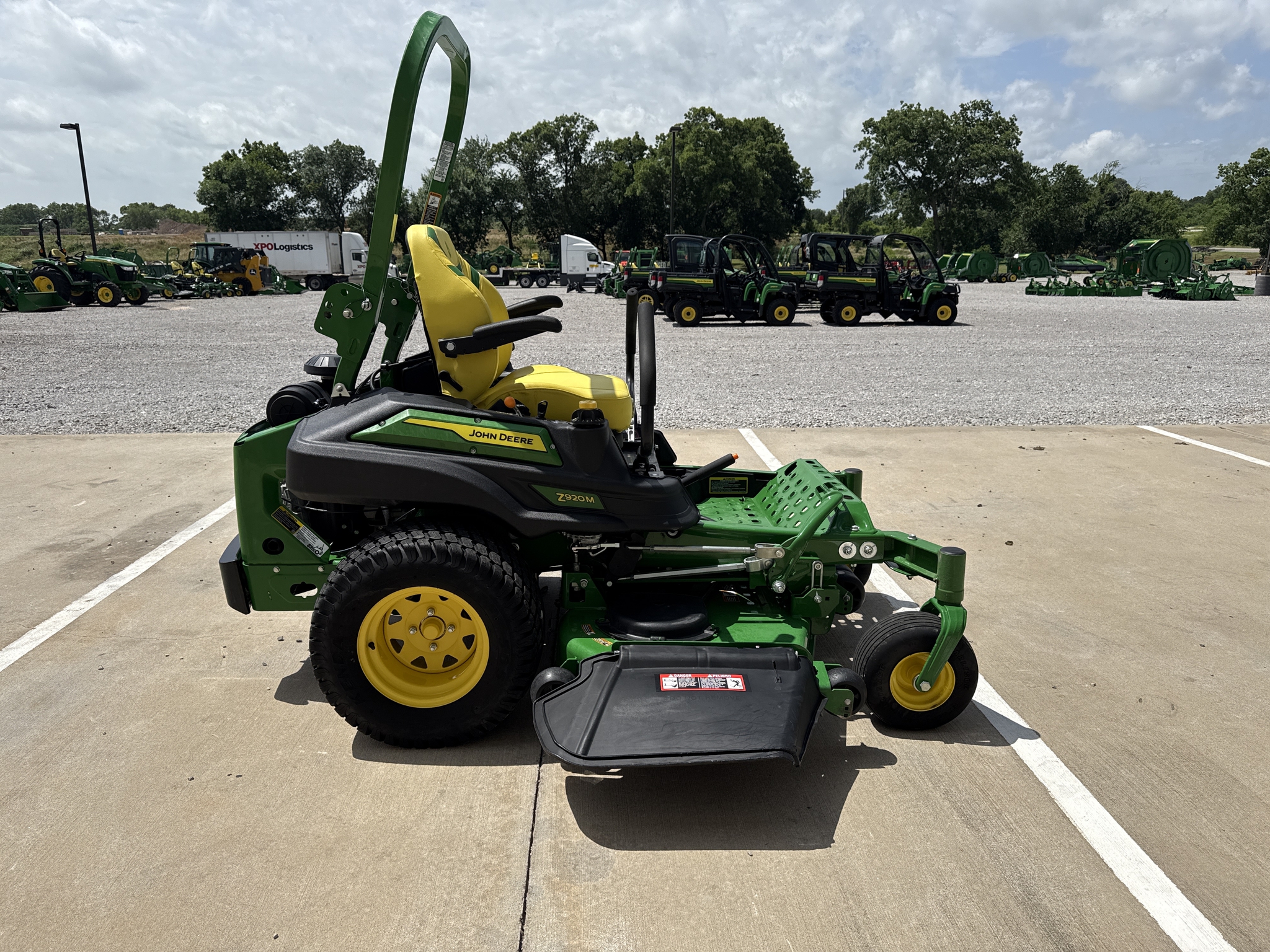 2024 John Deere Z920M Image 9