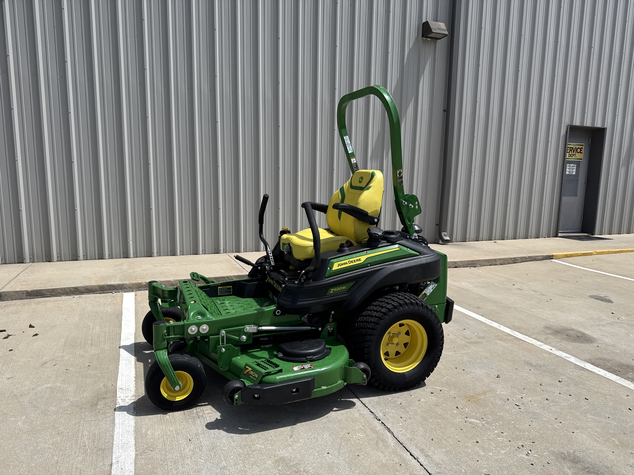 2024 John Deere Z920M Image 4