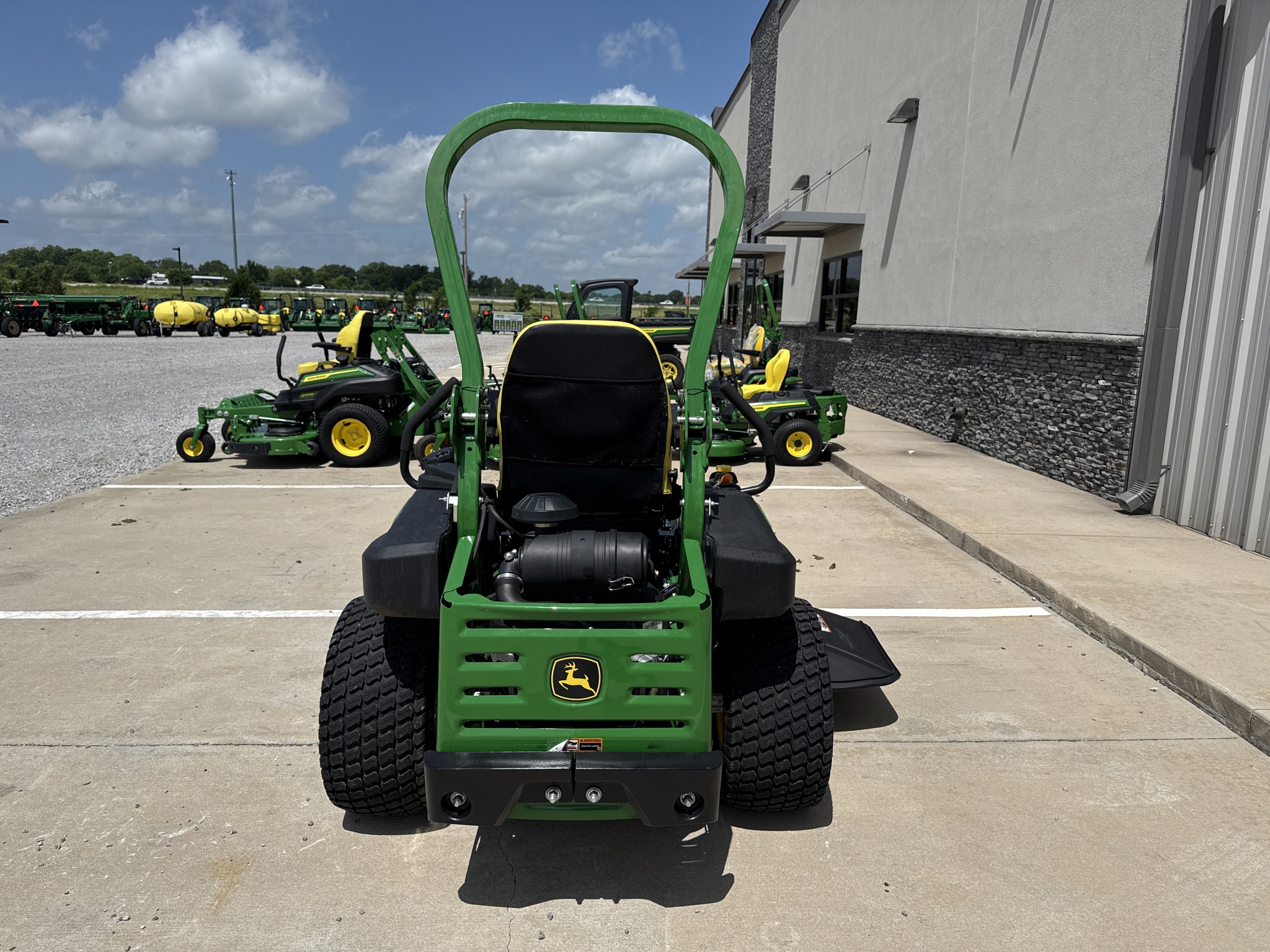 2024 John Deere Z920M Image 13