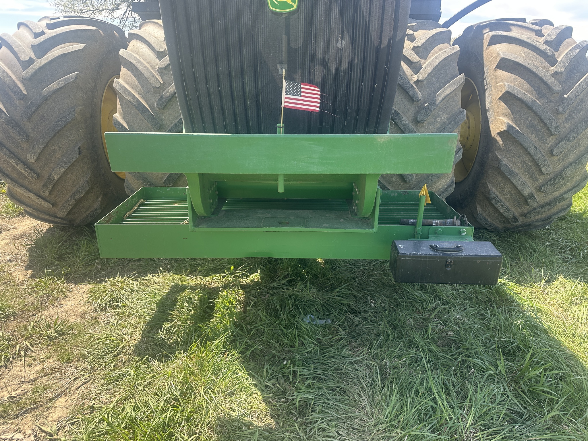 2014 John Deere 9560R Image 2