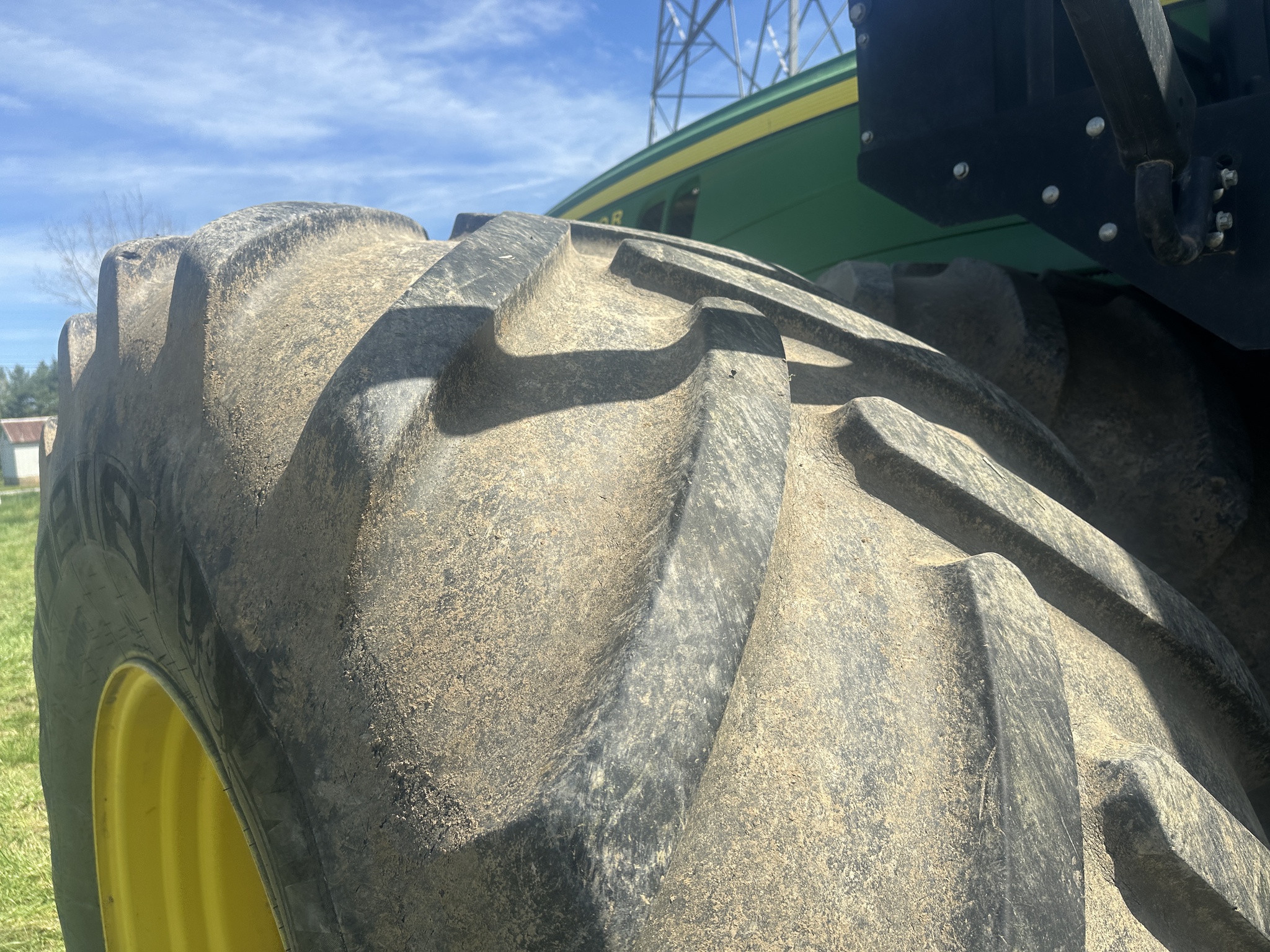 2014 John Deere 9560R Image 5