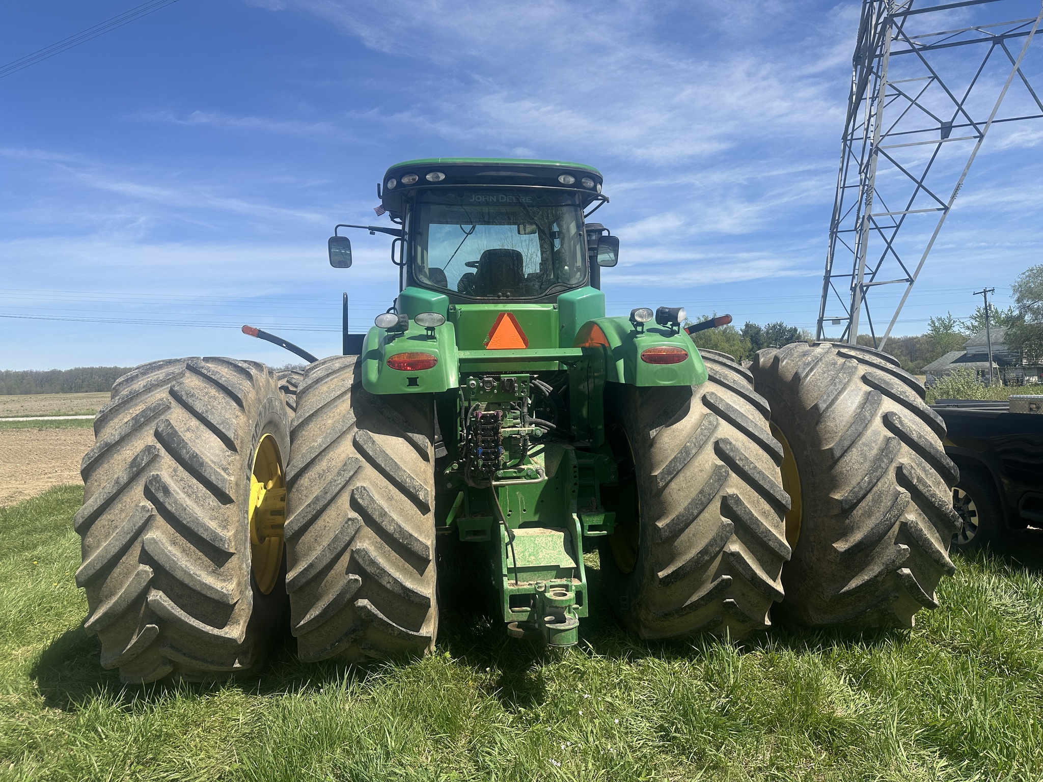 2014 John Deere 9560R Image 11