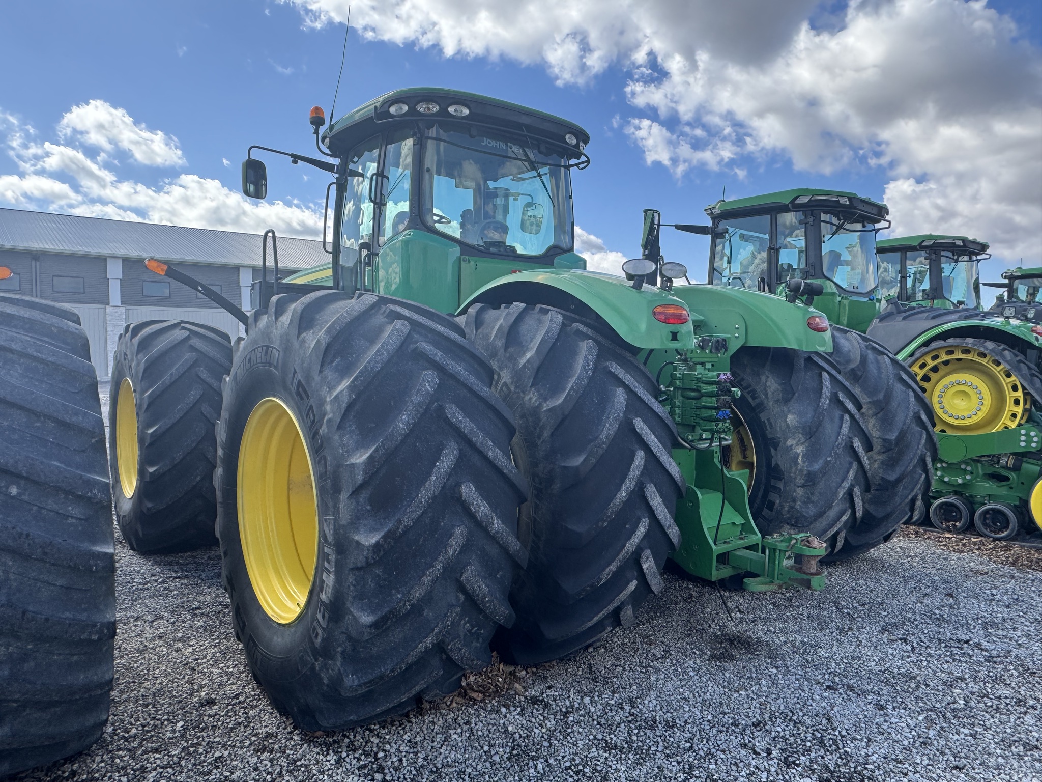 2014 John Deere 9560R Image 3