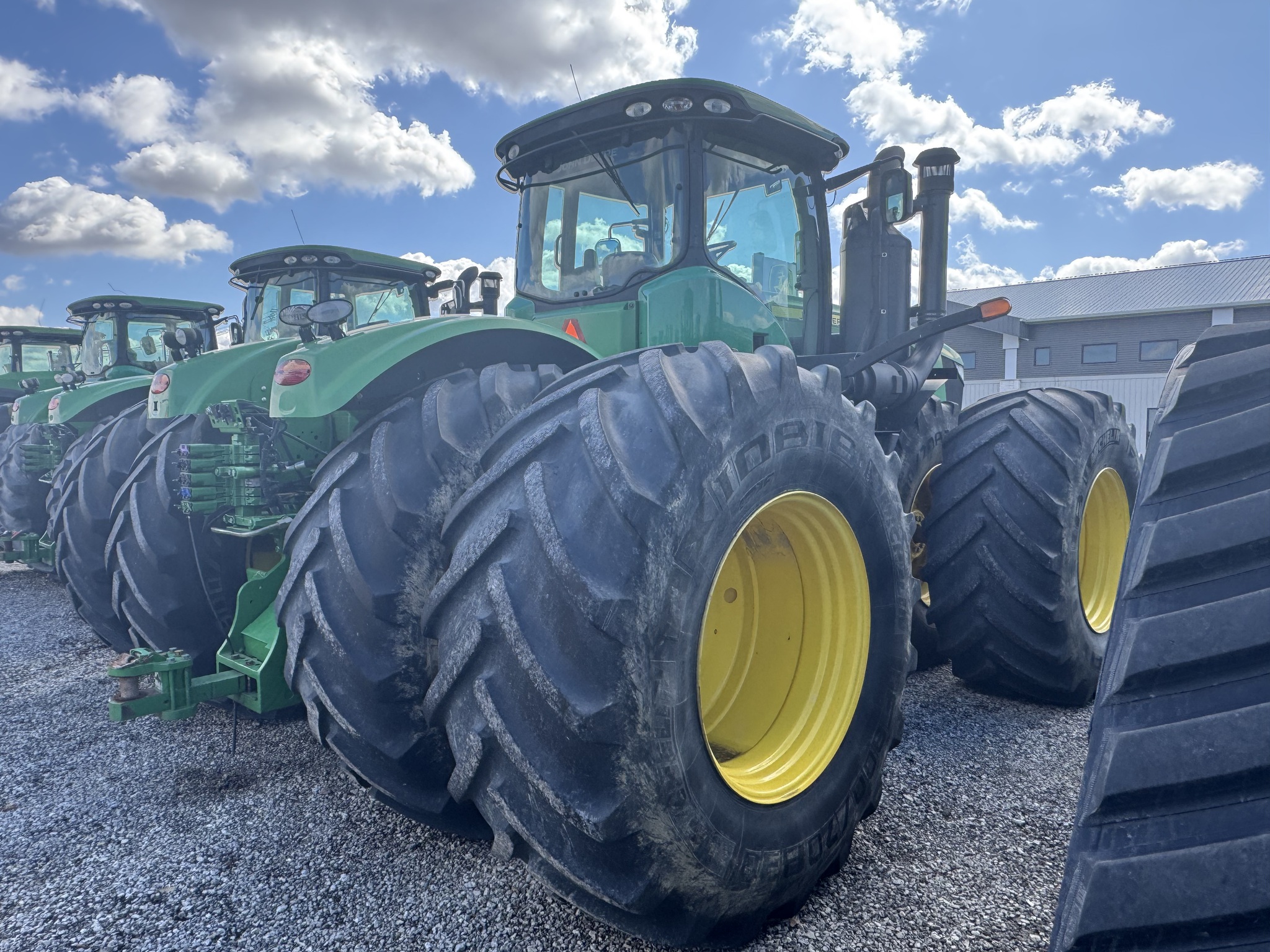 2014 John Deere 9560R Image 4