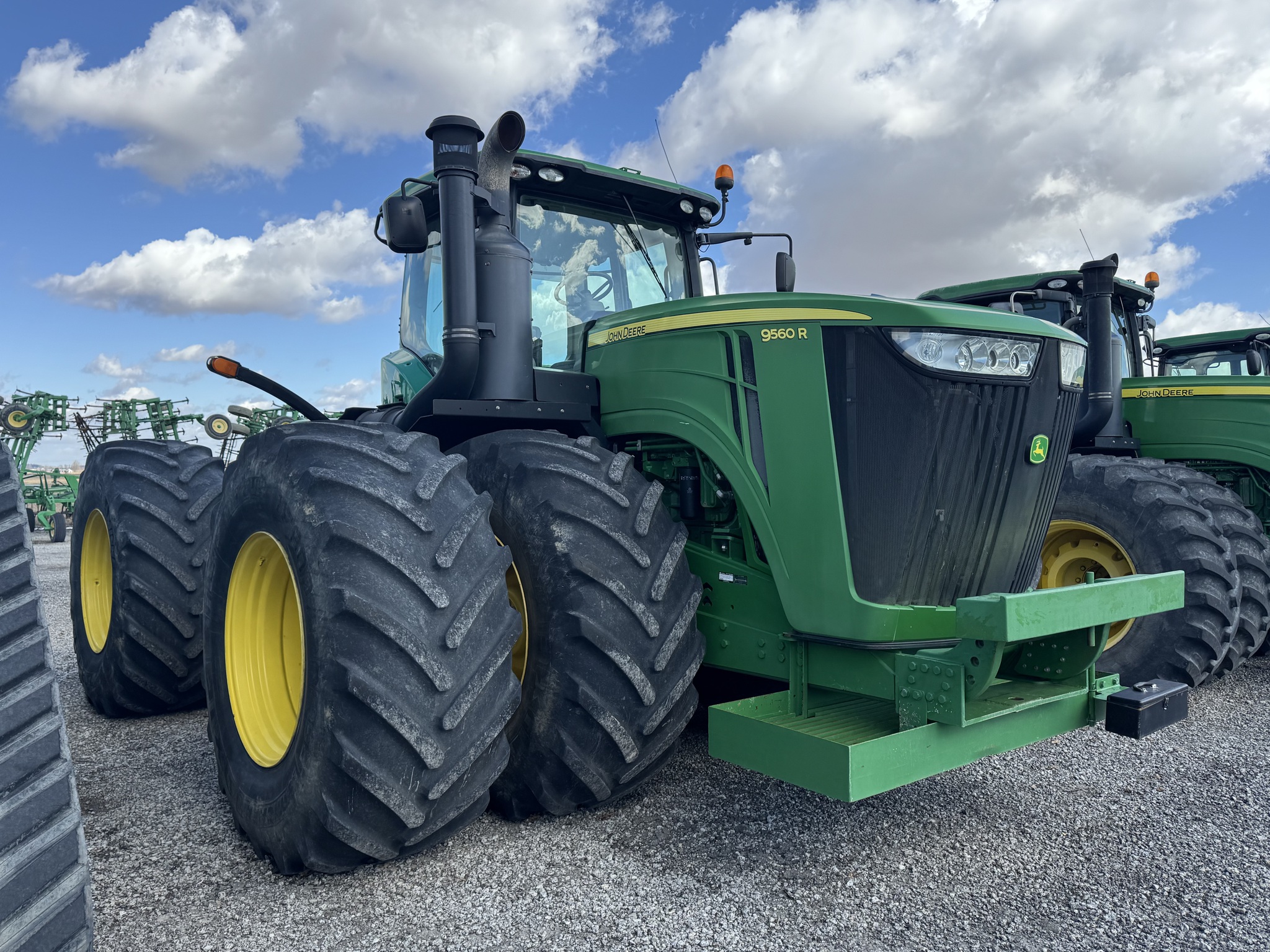 2014 John Deere 9560R Image 2