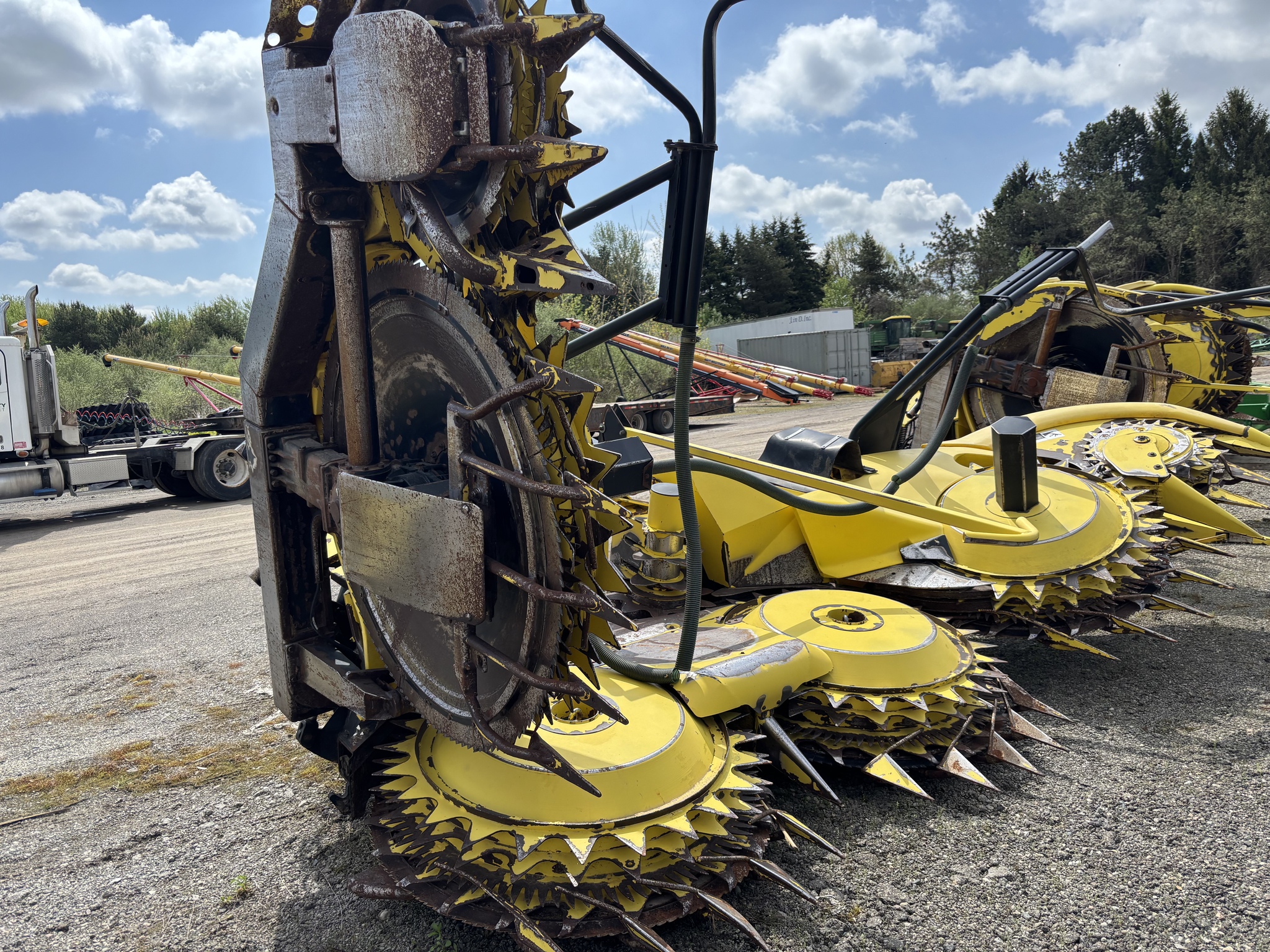 2012 John Deere 770 Image 1