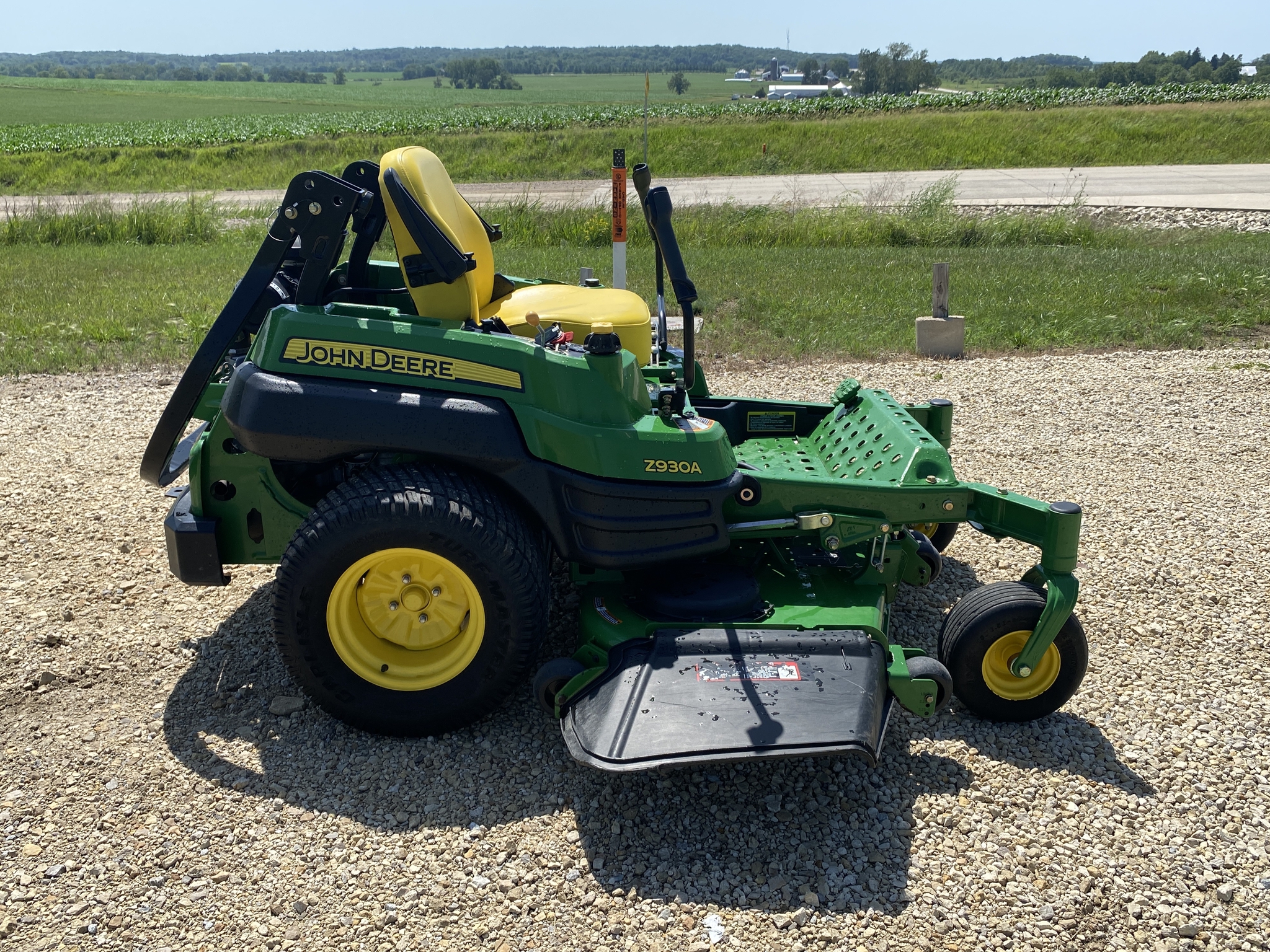 2010 John Deere Z930A Image 4