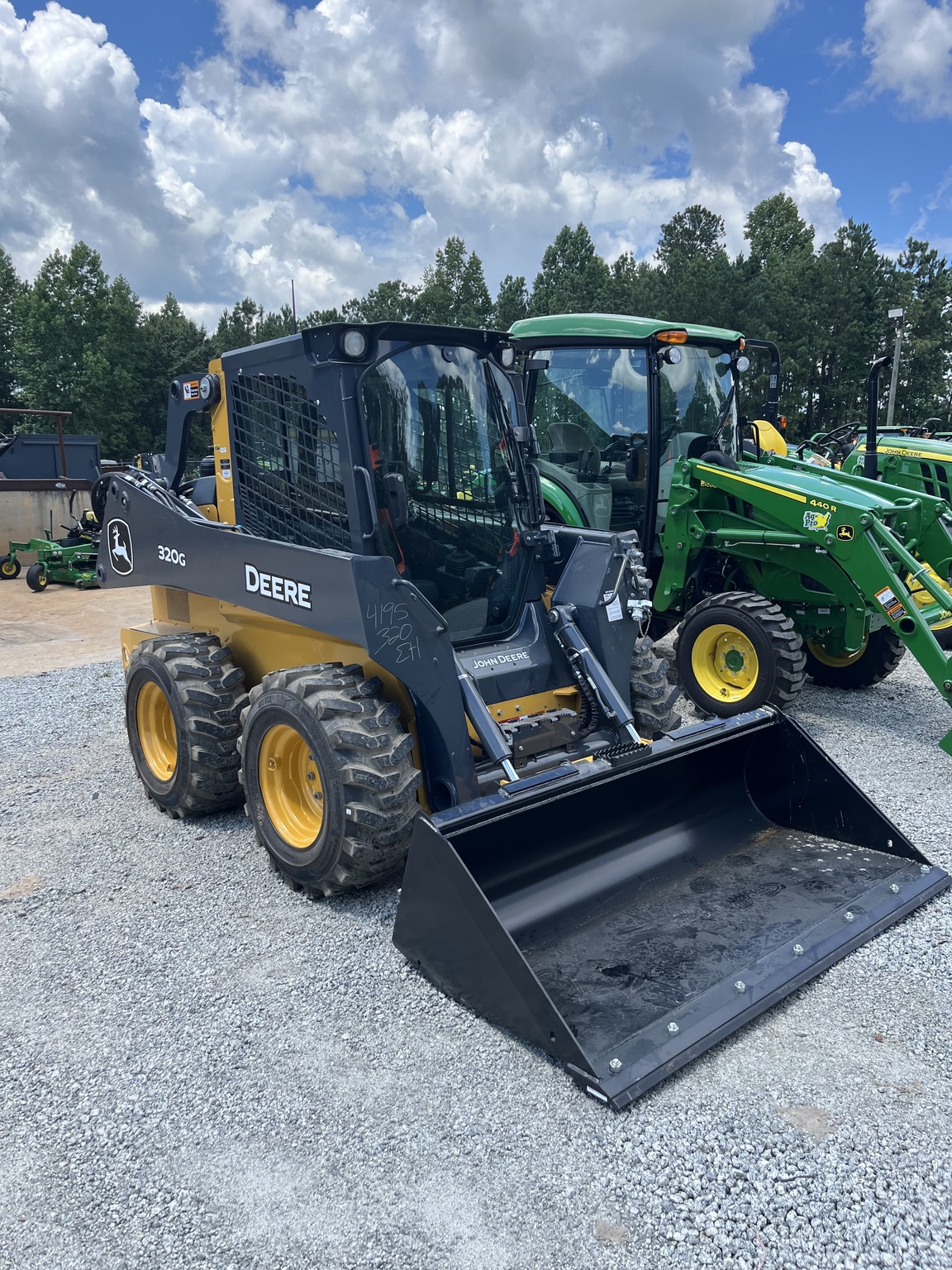 2025 John Deere 320G Image 3
