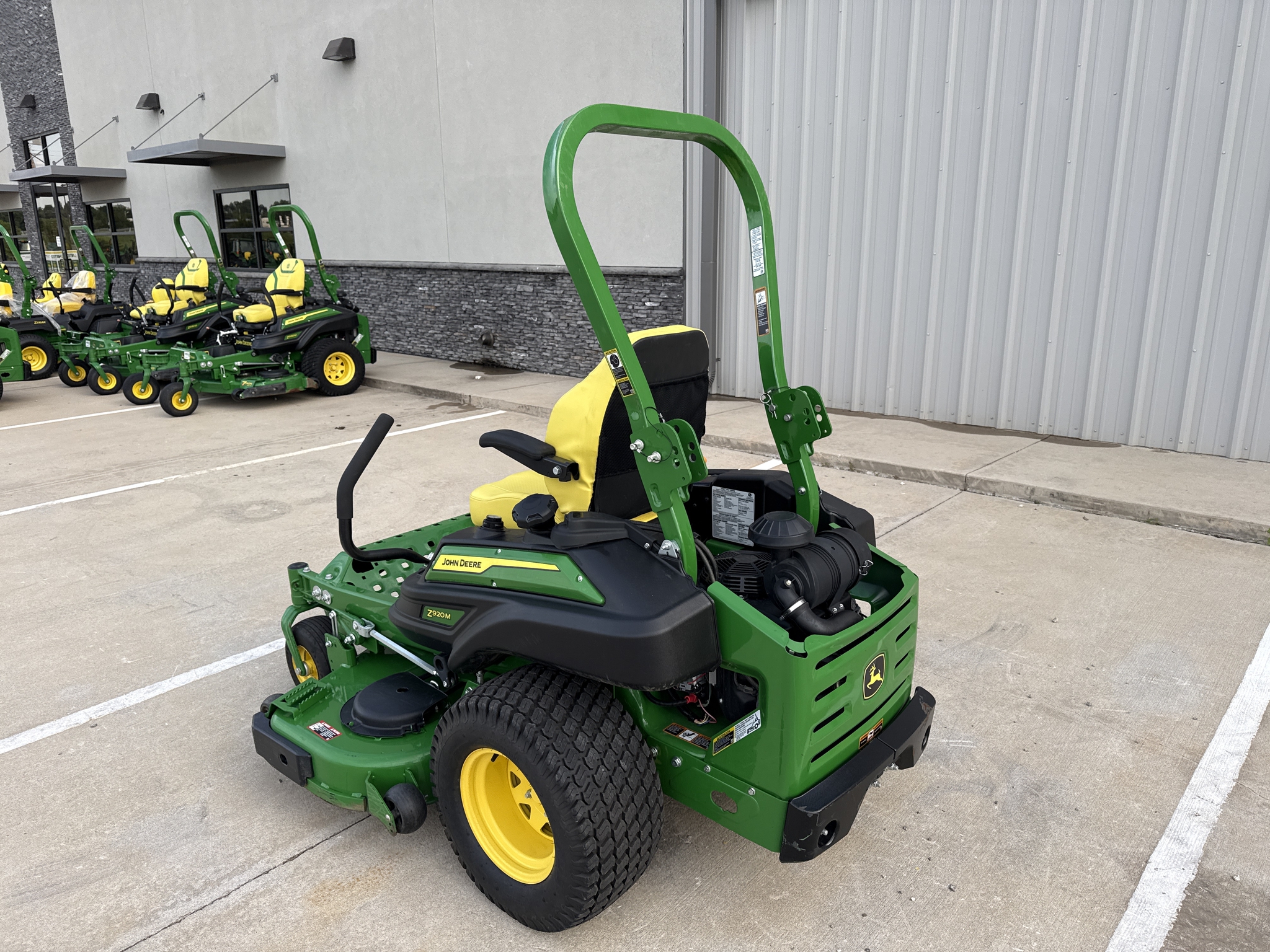 2024 John Deere Z920M Image 8