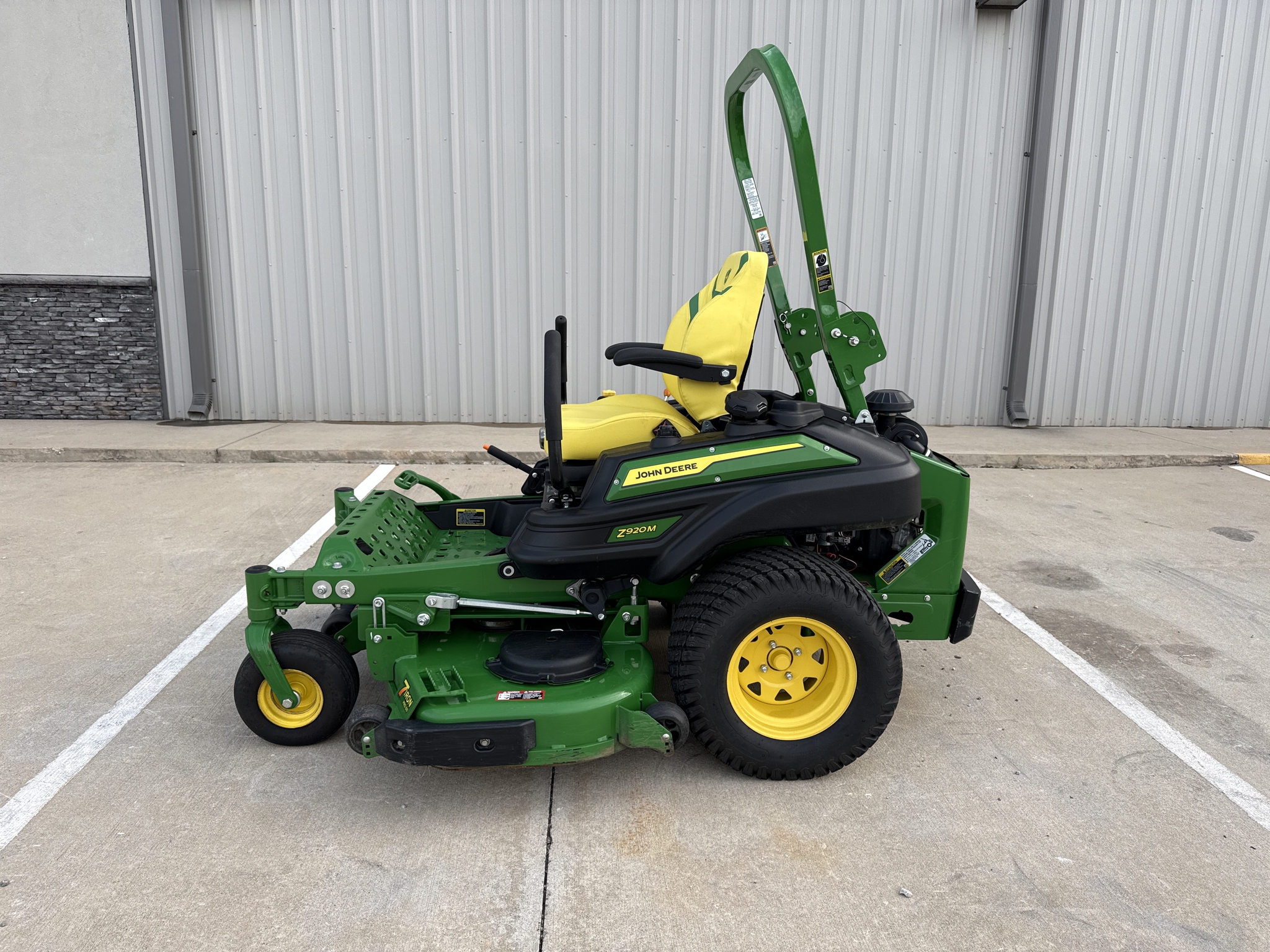 2024 John Deere Z920M Image 3
