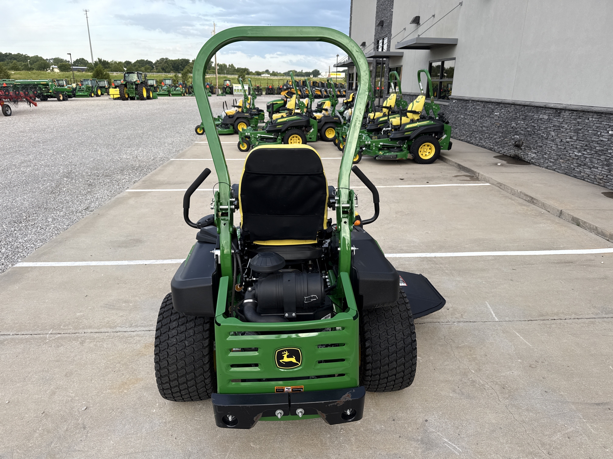 2024 John Deere Z920M Image 18
