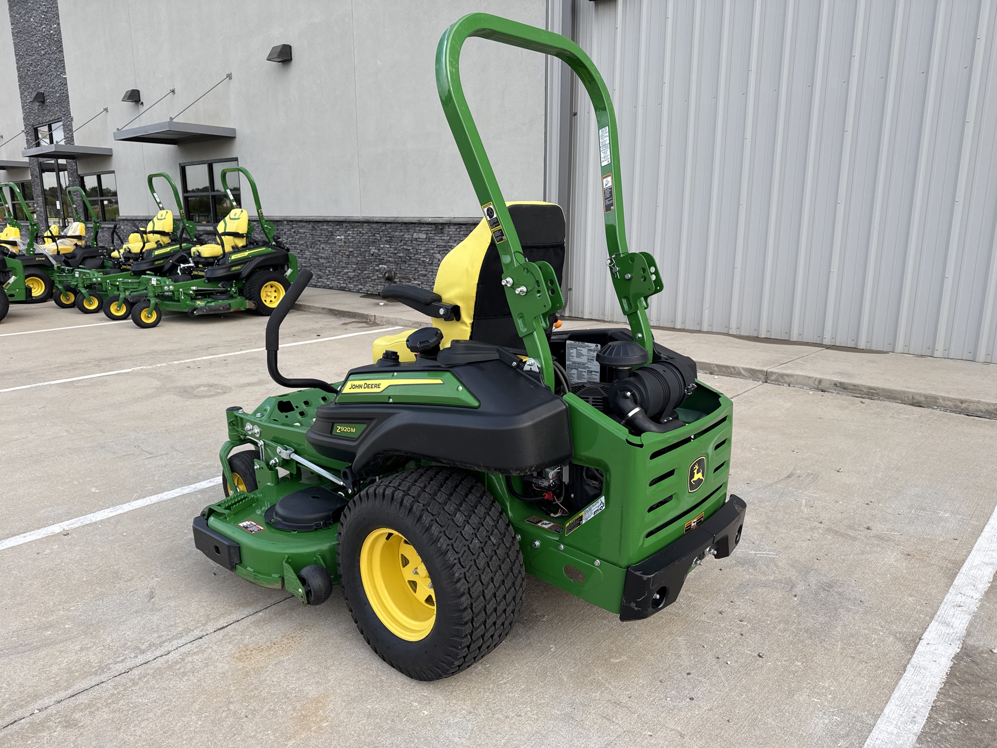 2024 John Deere Z920M Image 9