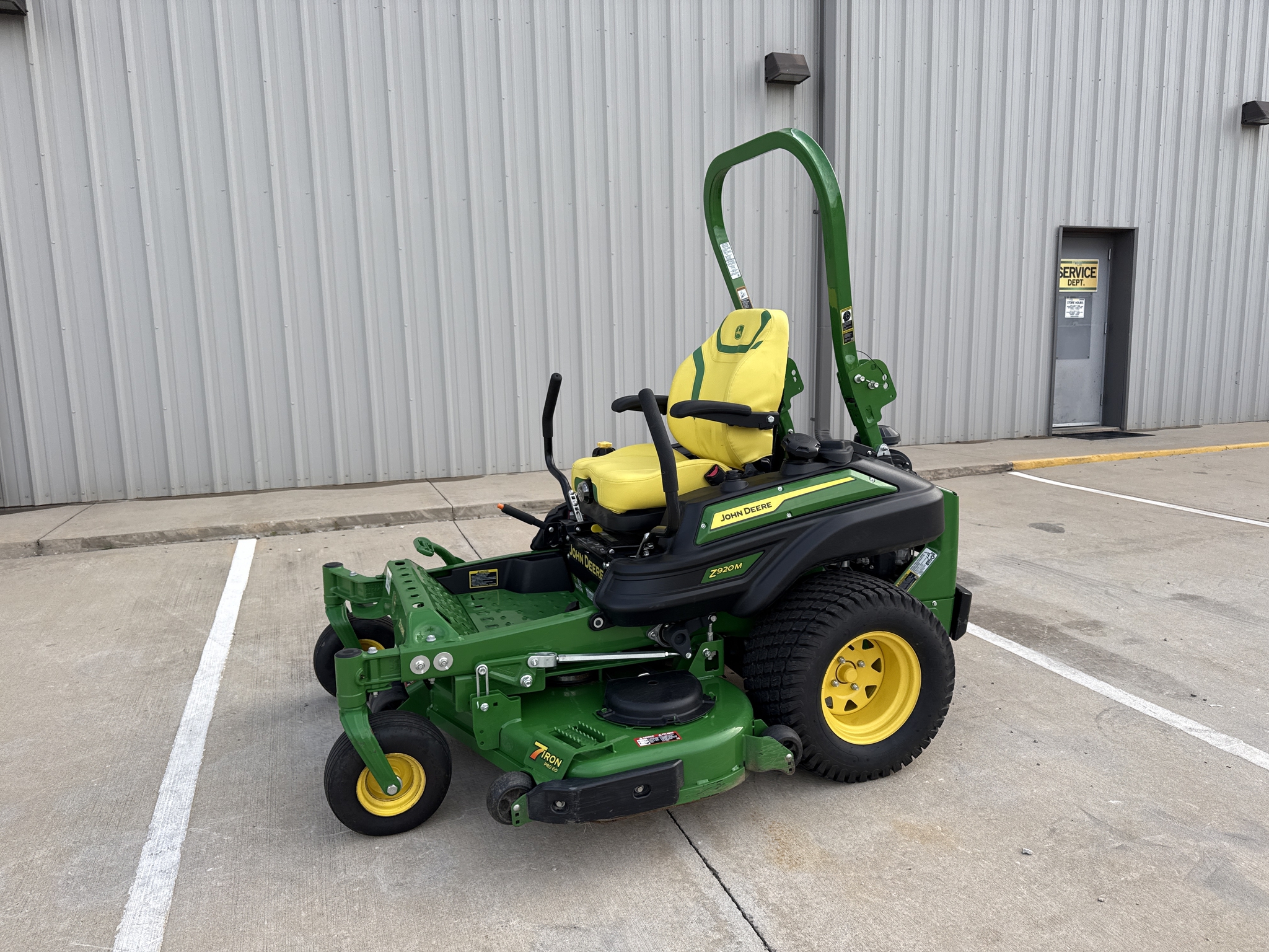 2024 John Deere Z920M Image 7