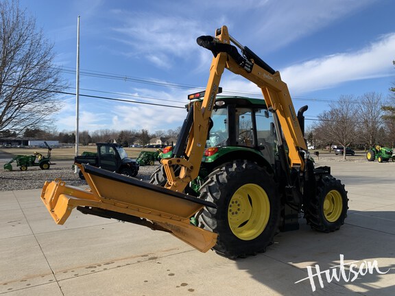 Photo of 2023 John Deere 6110M