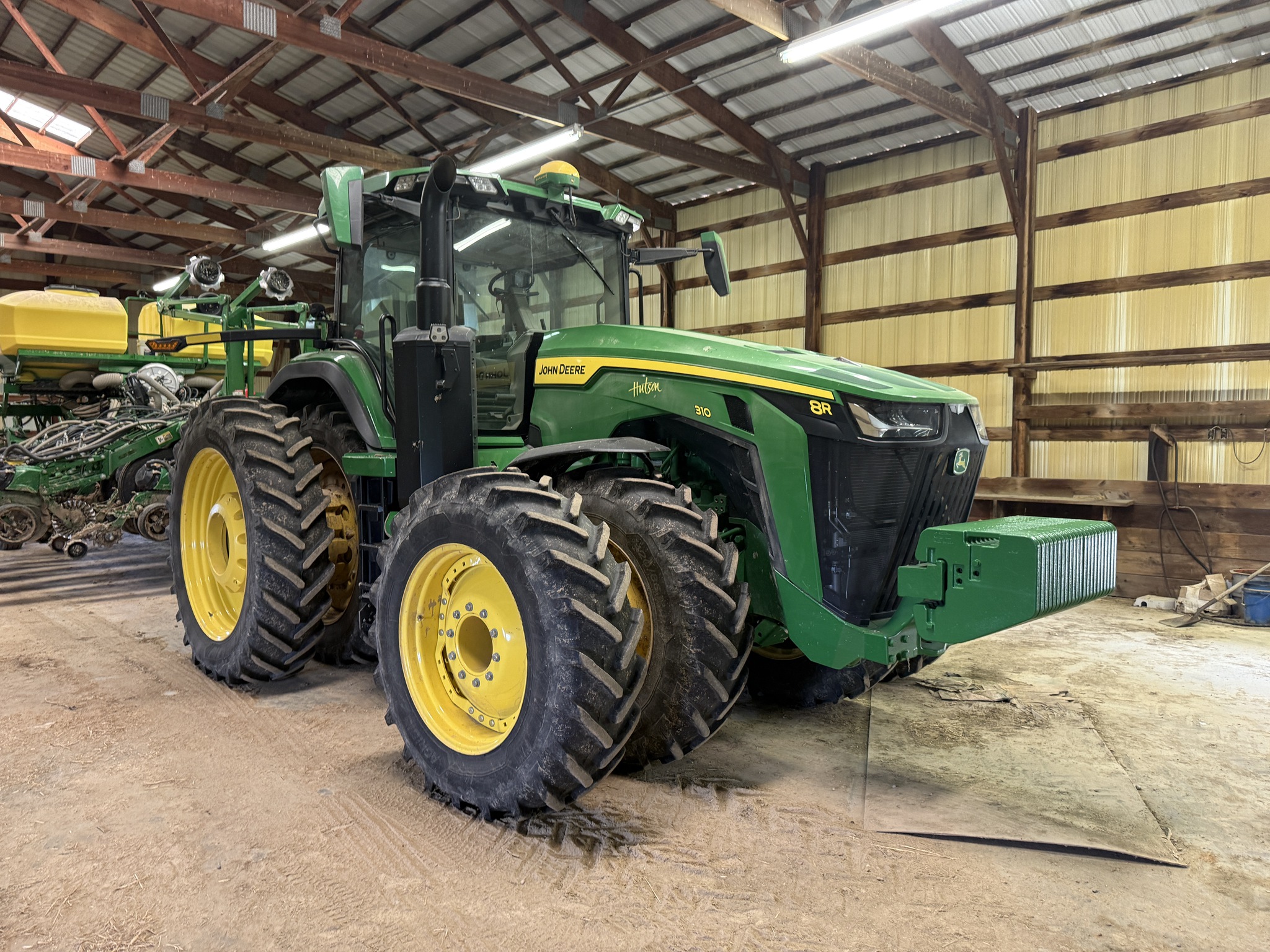 2022 John Deere 8R 310