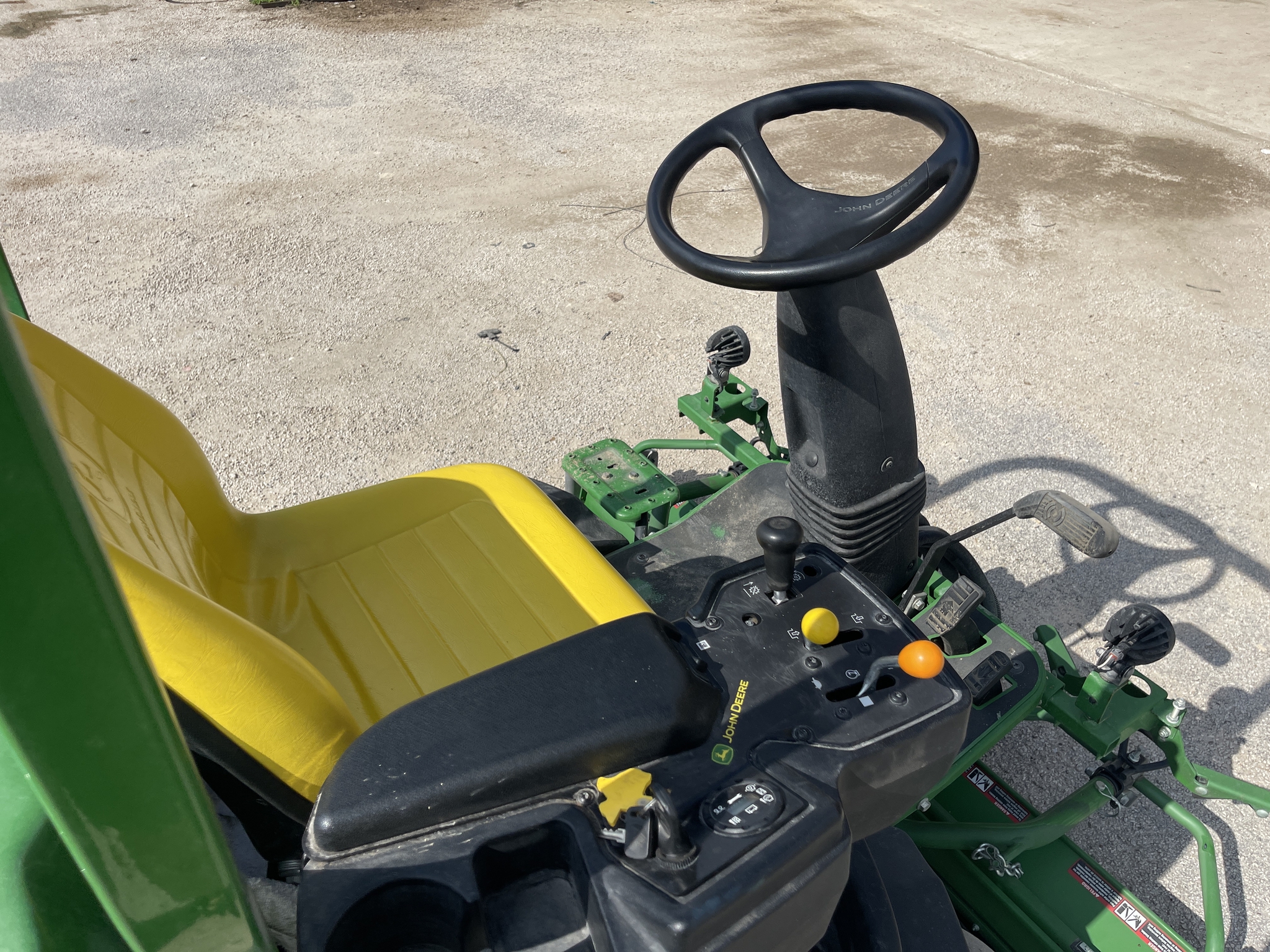 2022 John Deere 2550 Image 12