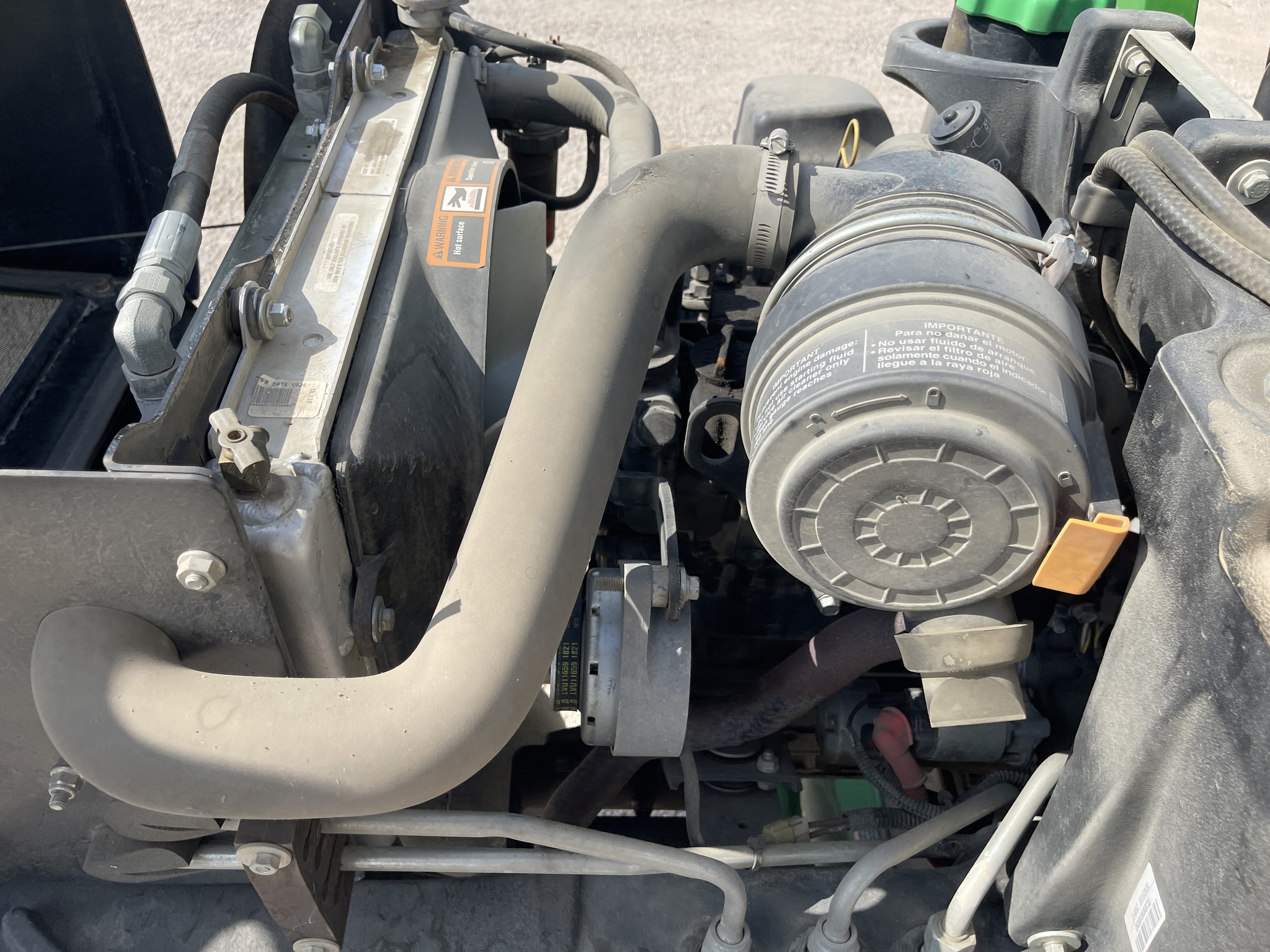 2022 John Deere 2550 Image 15