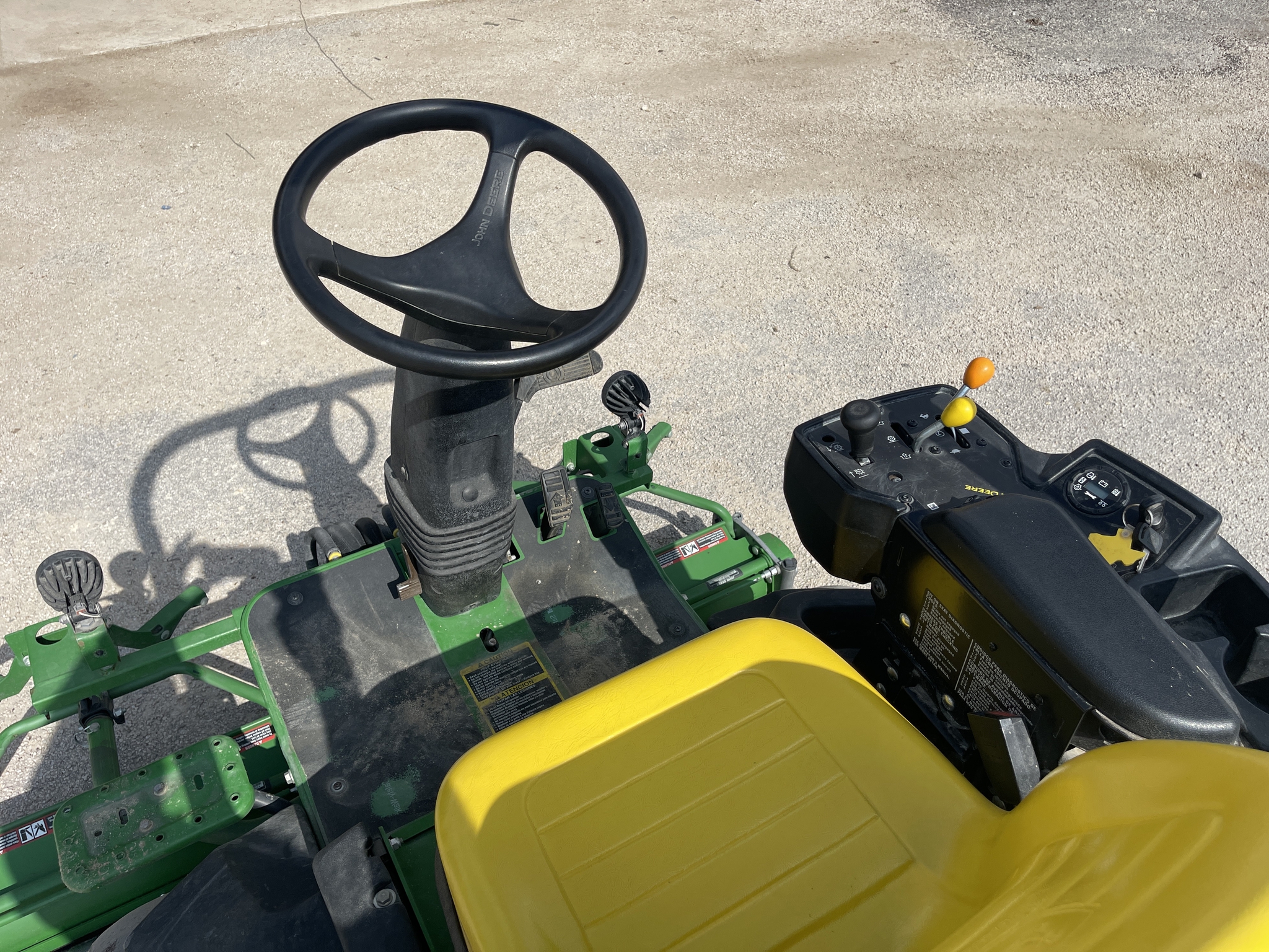 2022 John Deere 2550 Image 13
