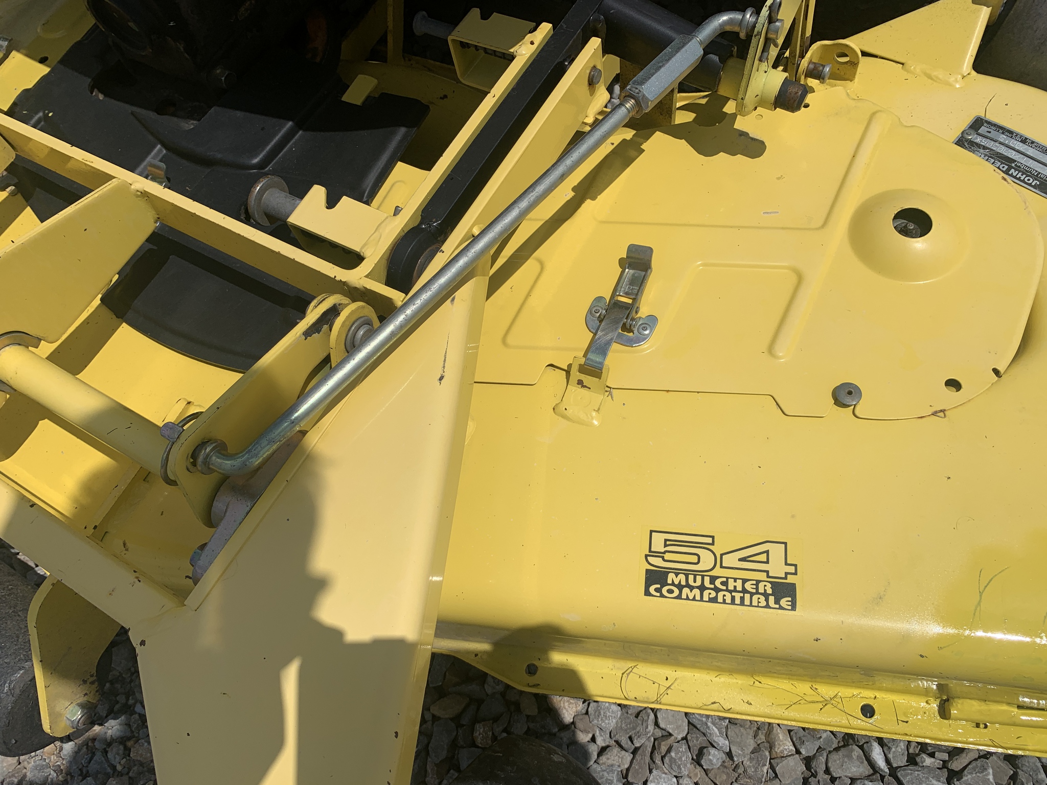 1998 John Deere F725 Image 9