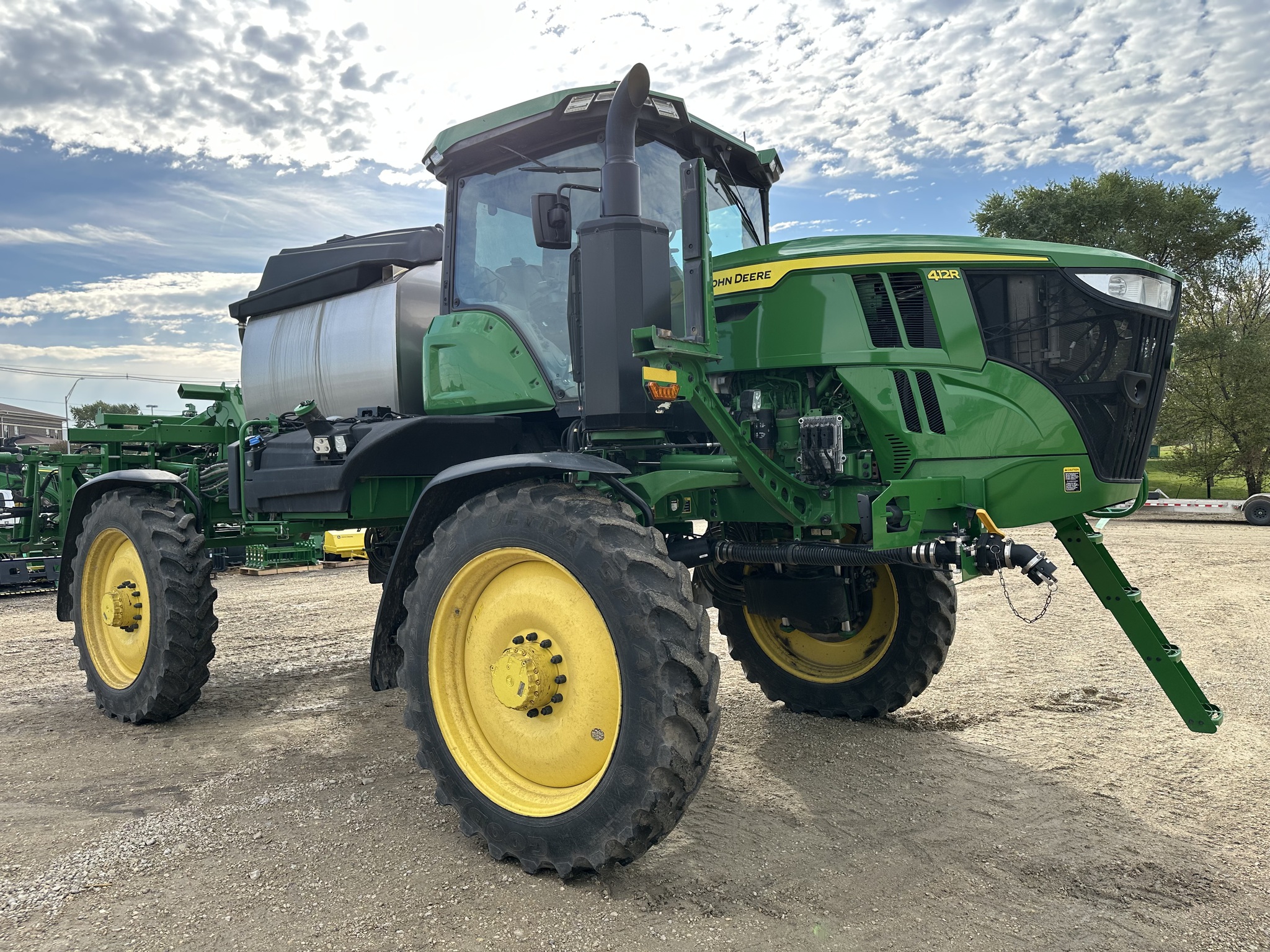 2023 John Deere 412R Image 6