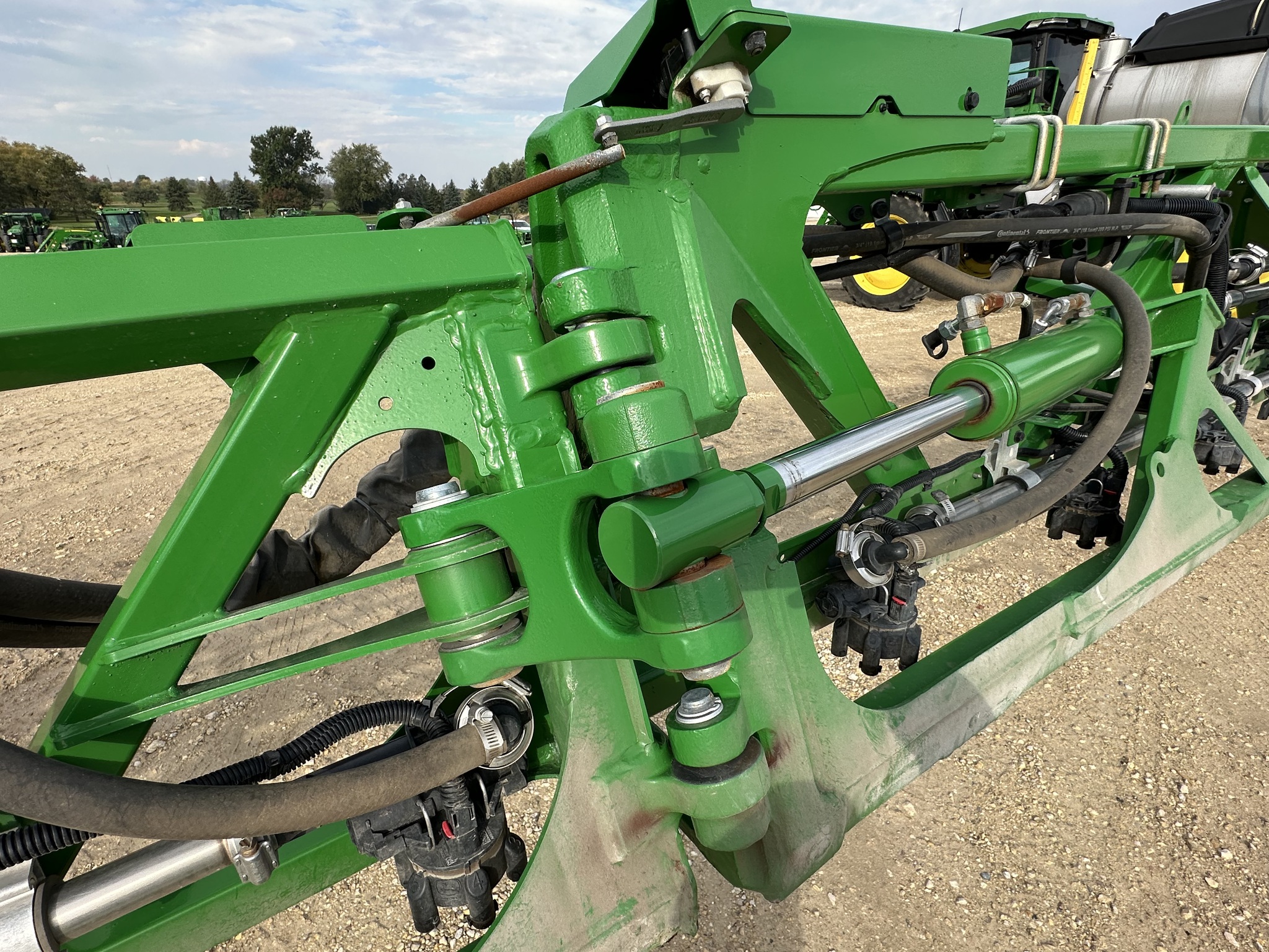 2023 John Deere 412R Image 20