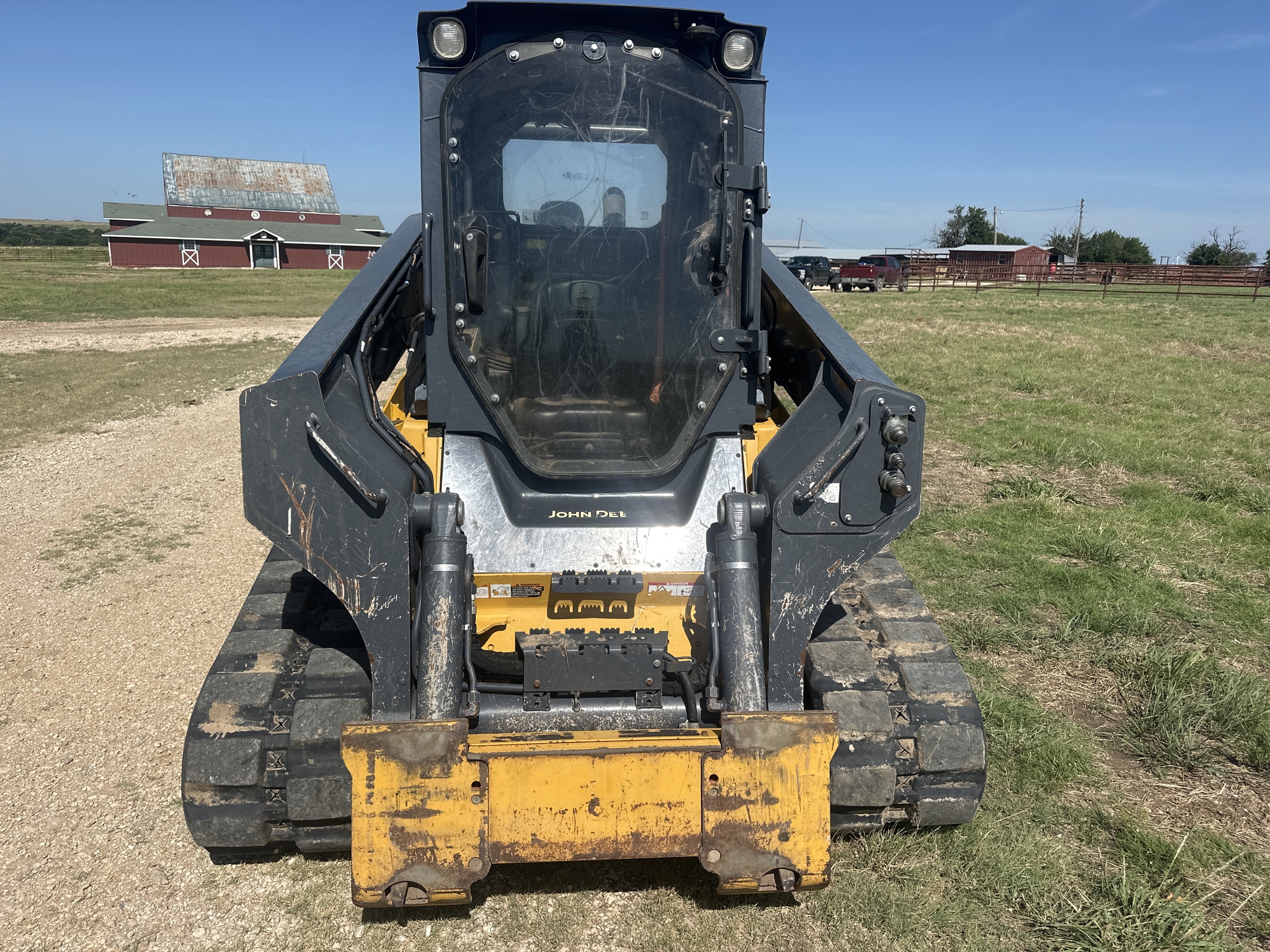 2017 John Deere 331G Image 4