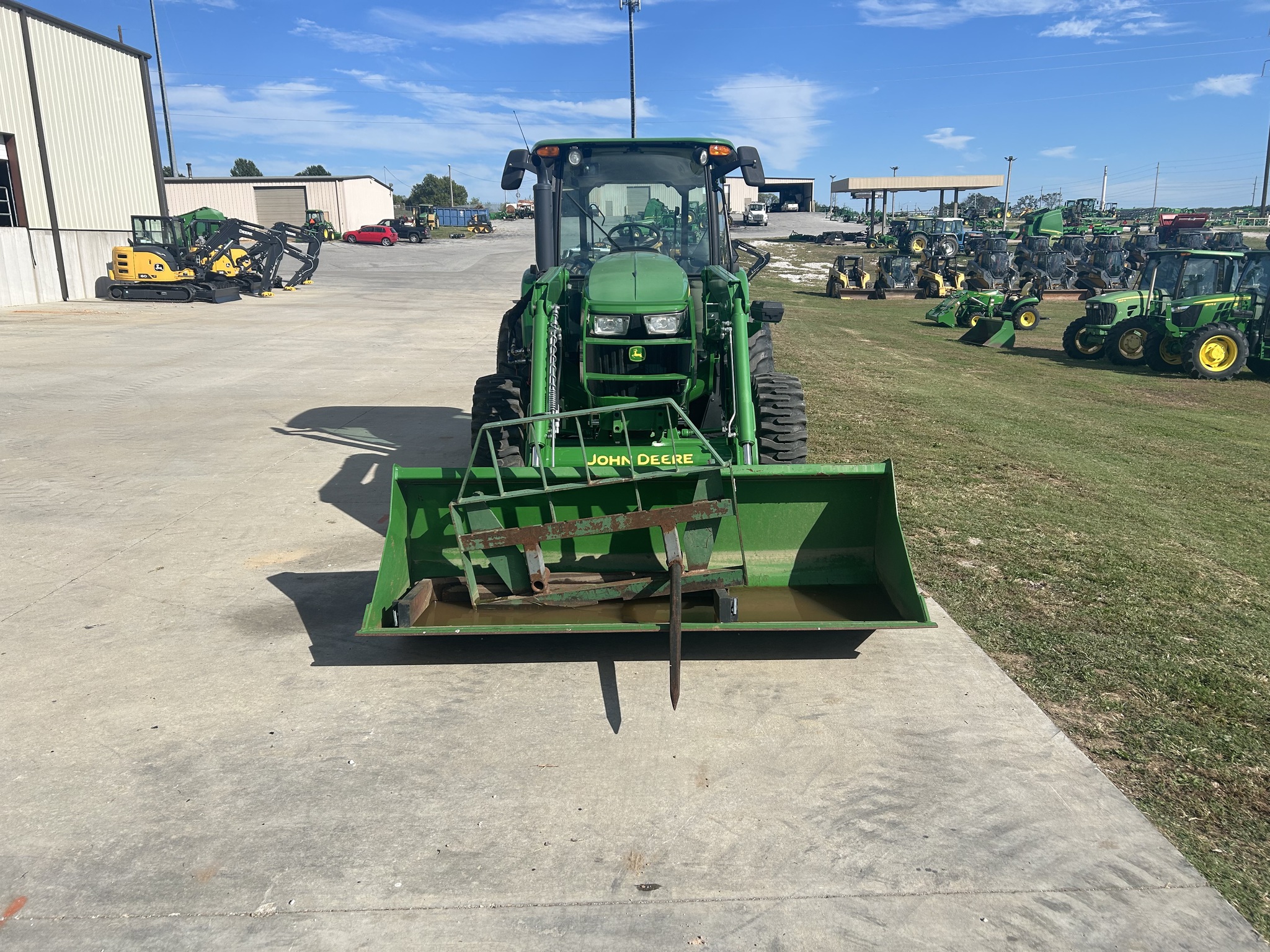  2019 John Deere 5090E at Heritage Tractor in Rogersville, MO