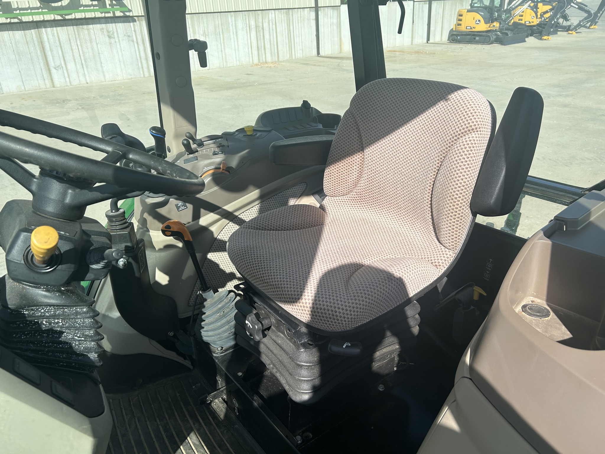  2019 John Deere 5090E at Heritage Tractor in Rogersville, MO