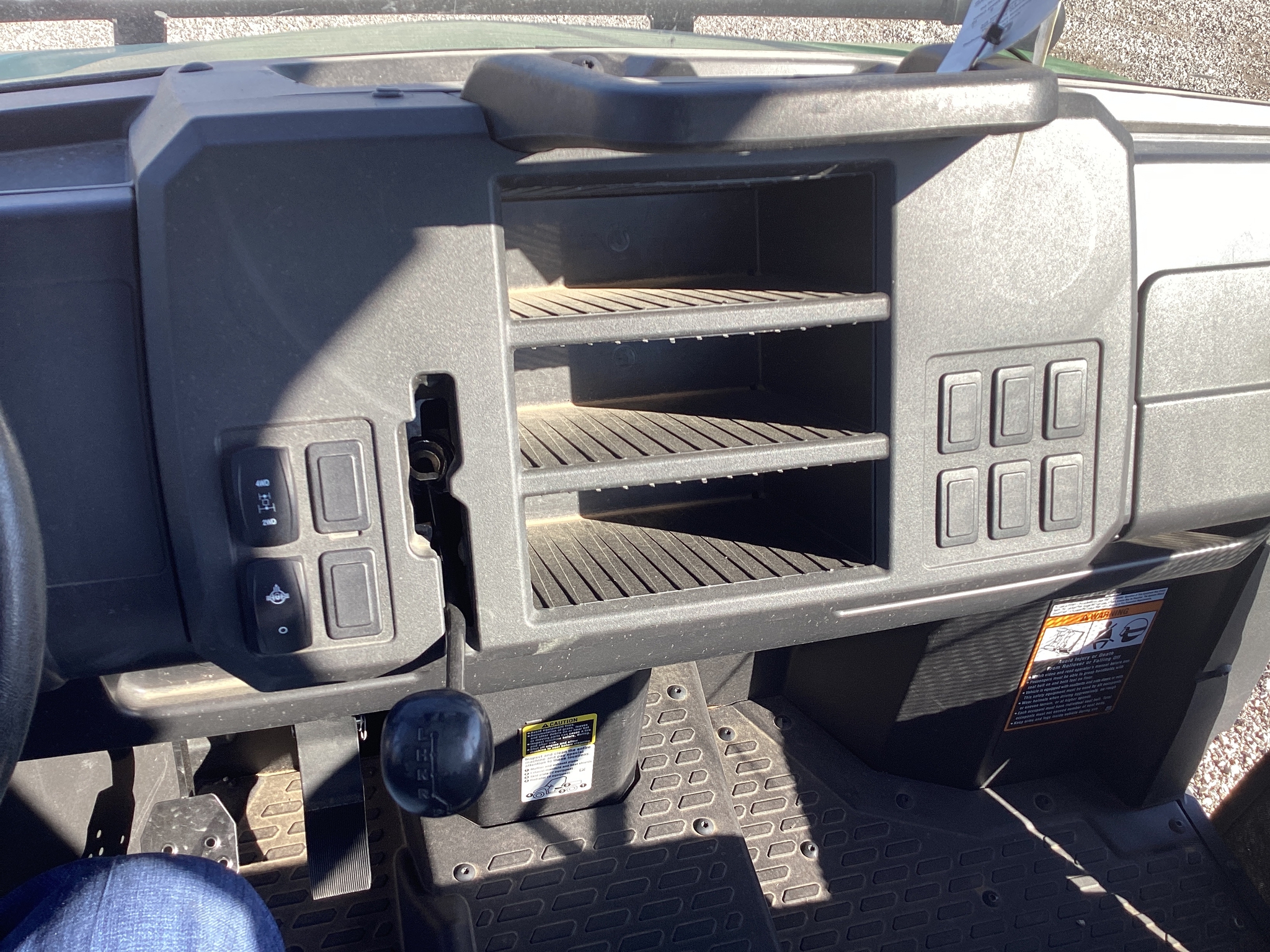 2024 John Deere XUV835M Image 13
