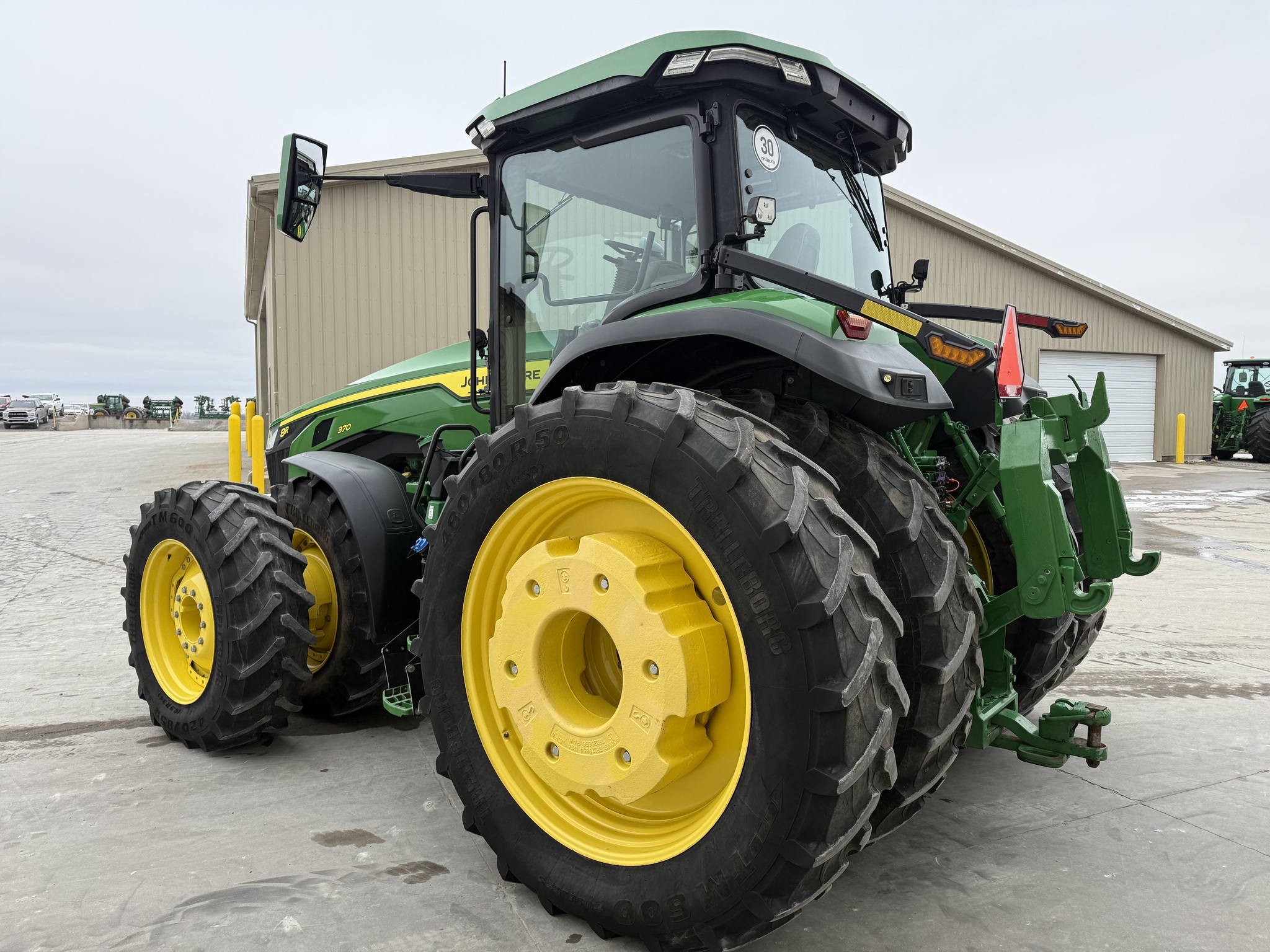 2023 John Deere 8R 370 Image 5