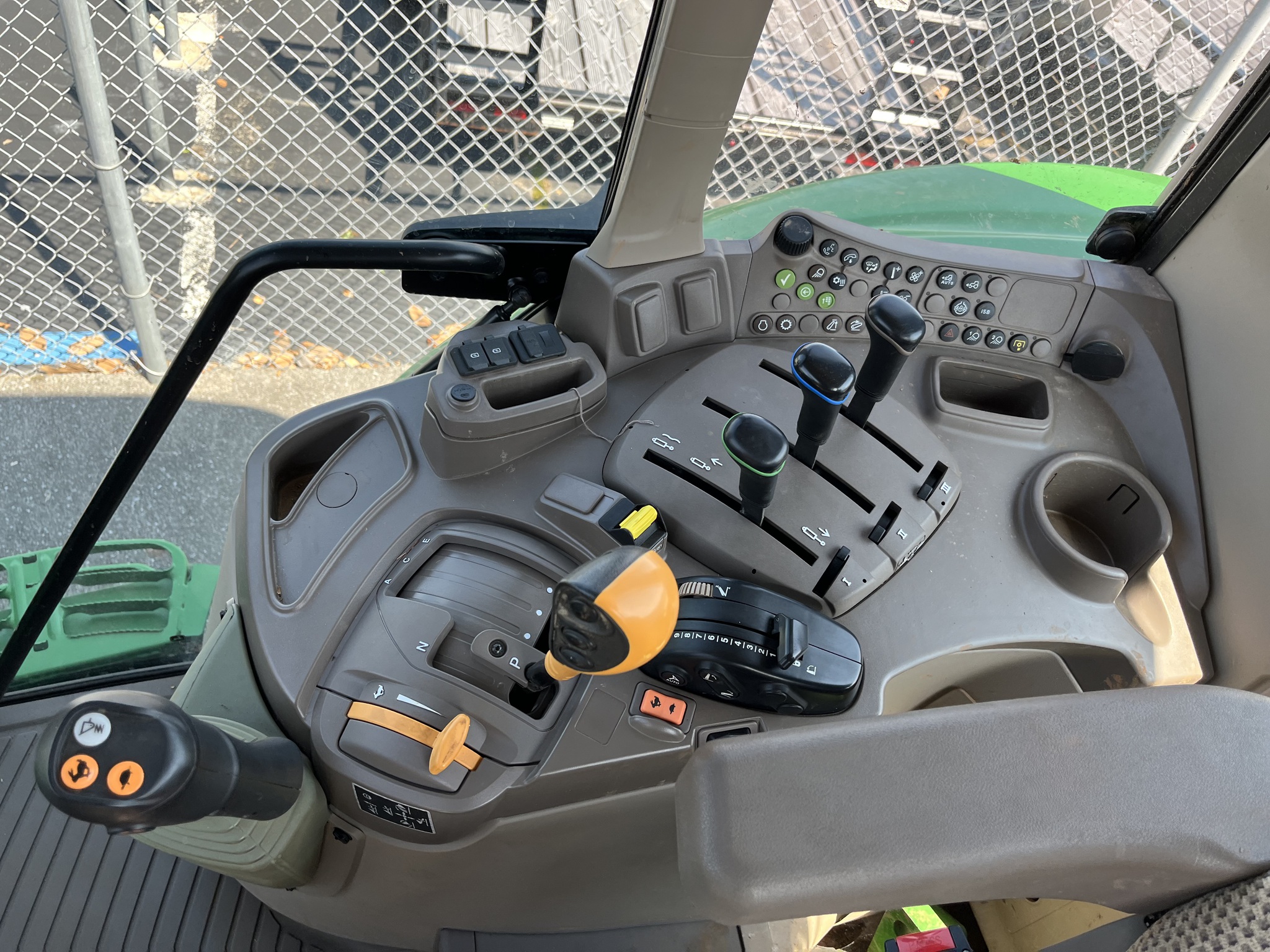 2024 John Deere 6130M Image 9