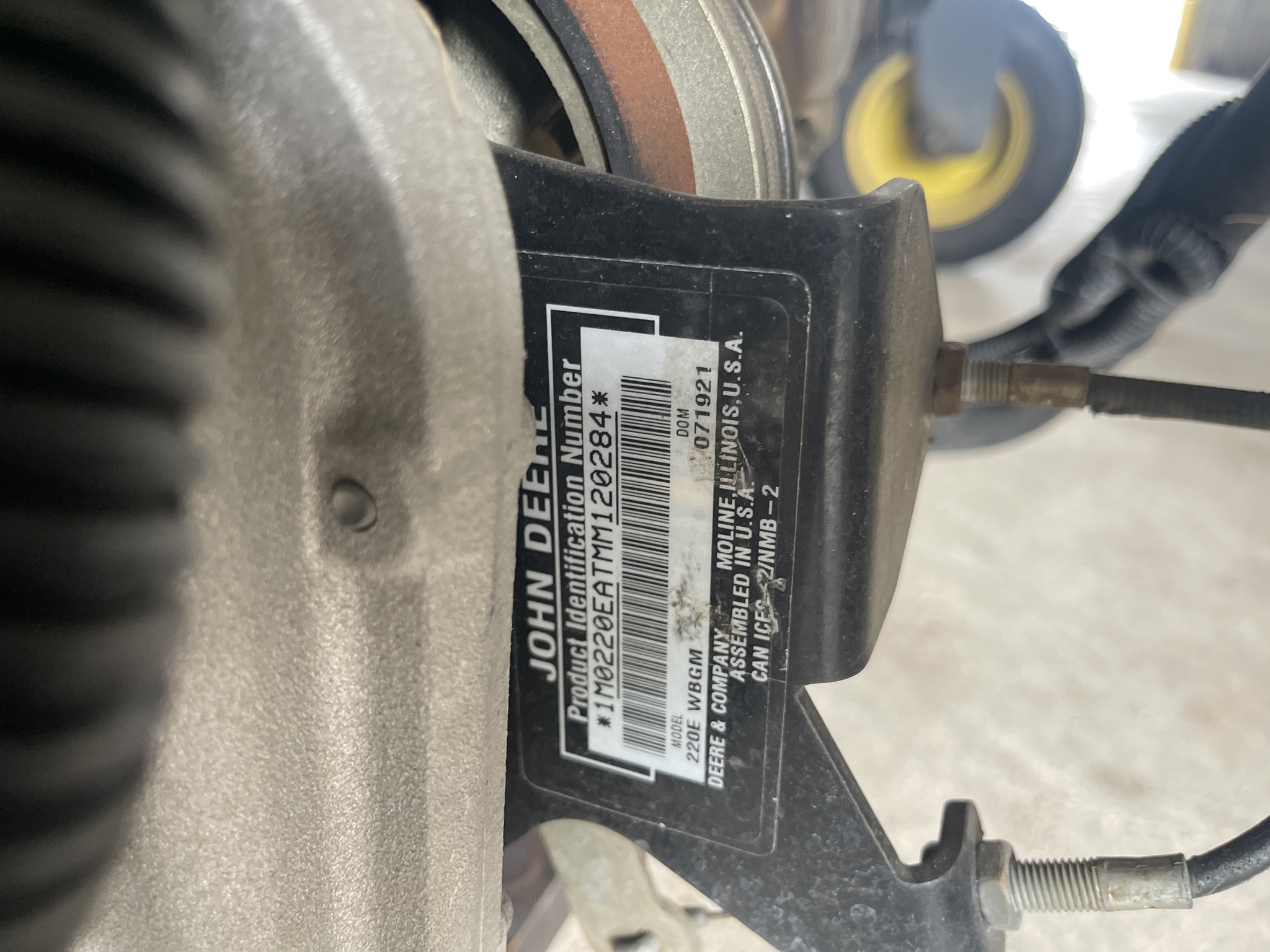 2021 John Deere 220E Image 13