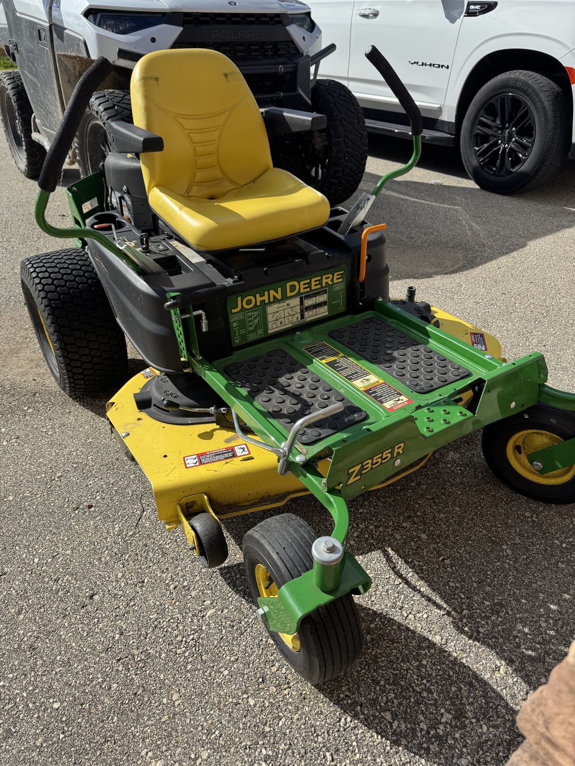 2018 John Deere Z355R Image 1
