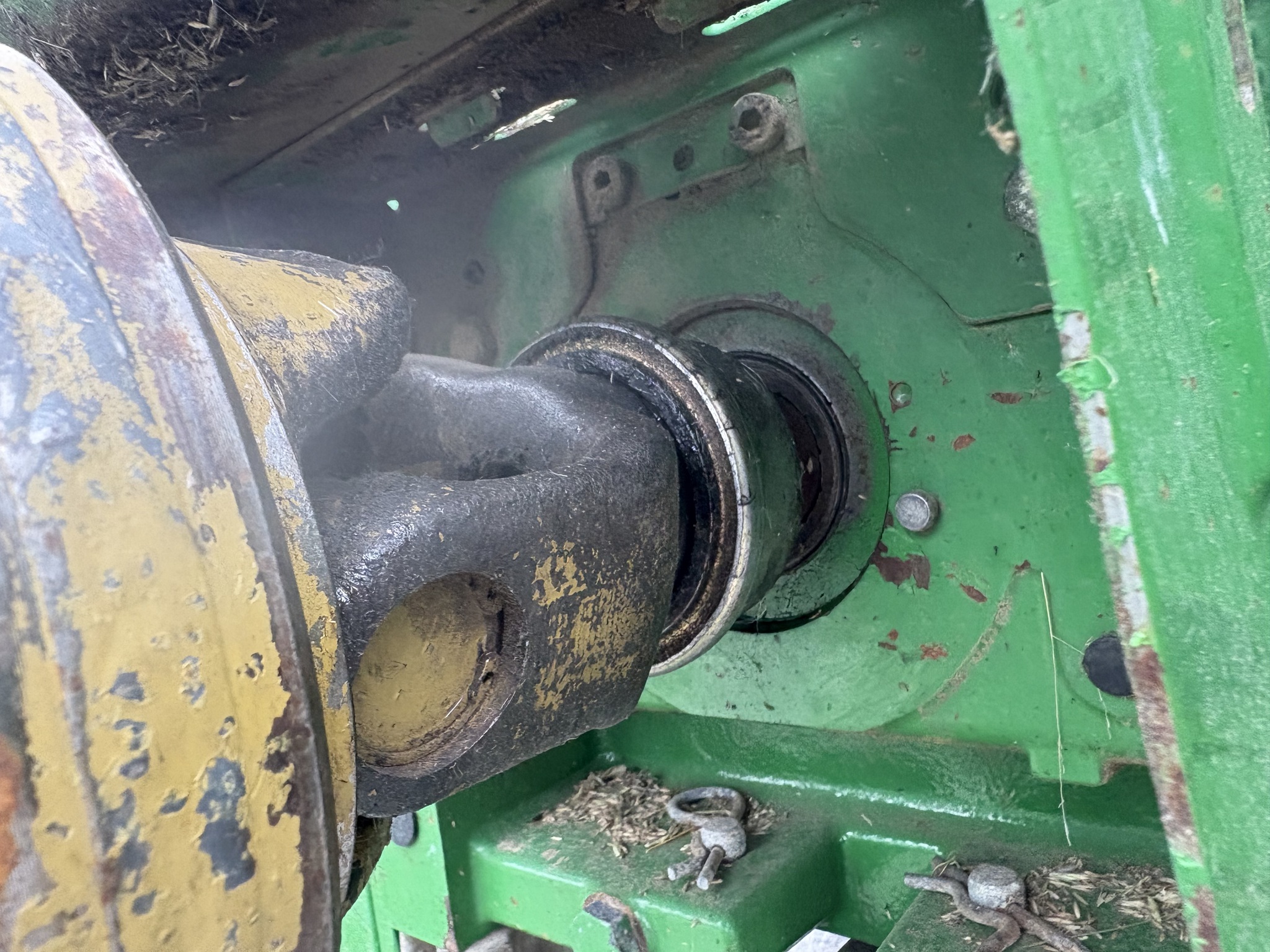 2017 John Deere 6110M Image 10
