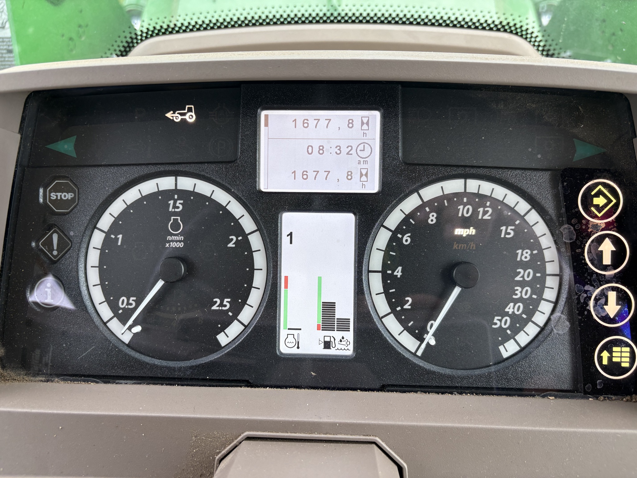 2017 John Deere 6110M Image 29